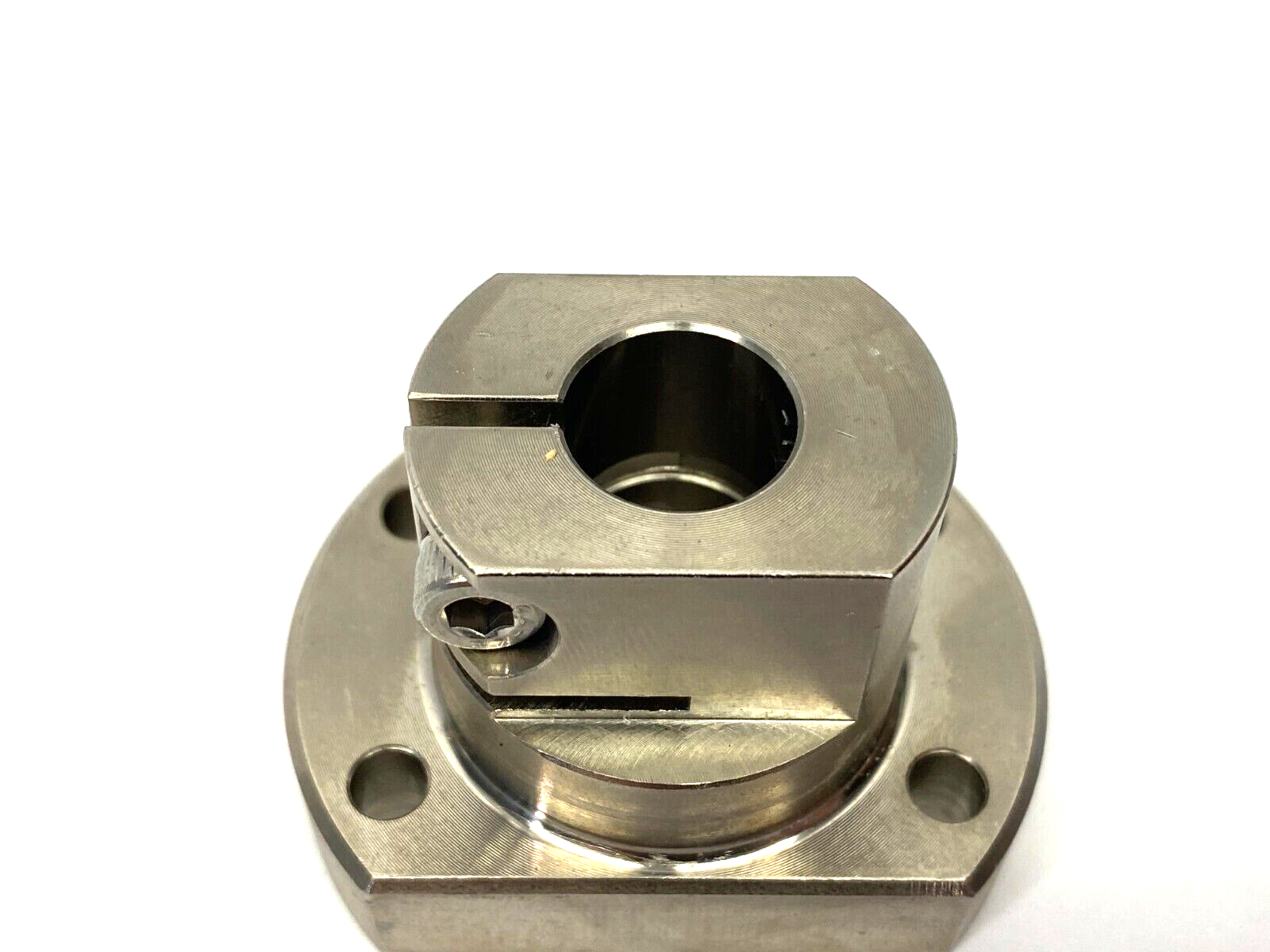 MiSUMi TLSM15 Compact Flanged Base Clamp for 15mm Round Shaft - Maverick Industrial Sales