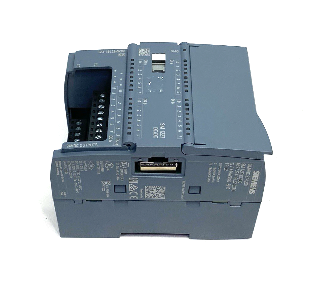 6ES7223-1BL32-0XB0 | Siemens SIMATIC S7-1200 Digital I/O Module MISSING ONE COVER - Used - Maverick Industrial Sales