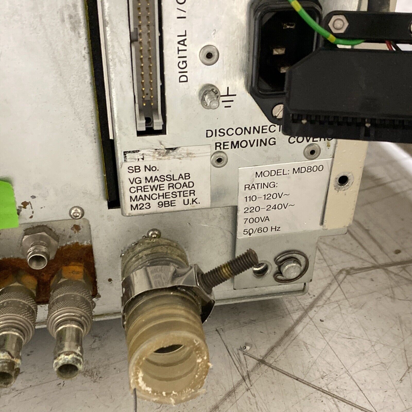 Fisons Gas Chromatograph Model GC8000 series 8035 with MD800 FOR PARTS - Maverick Industrial Sales