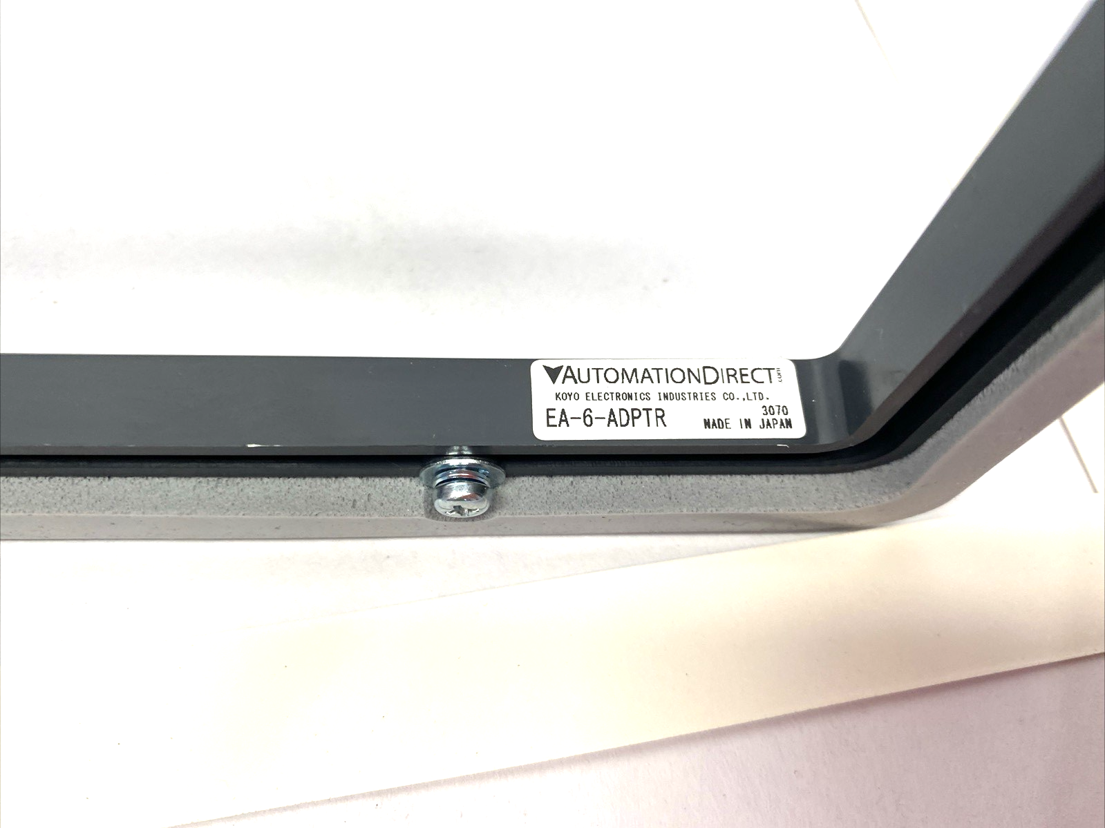 EA-6-ADPTR | Automation Direct Mounting Plate Adapter Piece for C-more EA7 Series - New – Open box - Maverick Industrial Sales