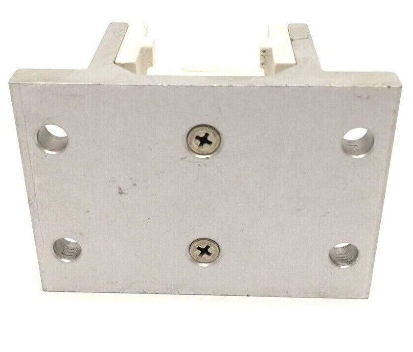 6825 | 80/20 3-Slot Double Flange Short Standard Linear Bearing, Aluminum, 15 Ser. - Used - Maverick Industrial Sales