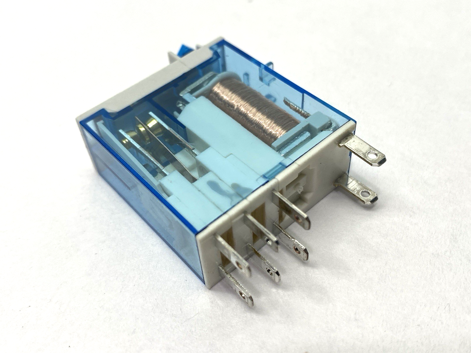 Finder 46.52.9.024.5040 Miniature Industrial Relay 24VDC 8A - Maverick Industrial Sales