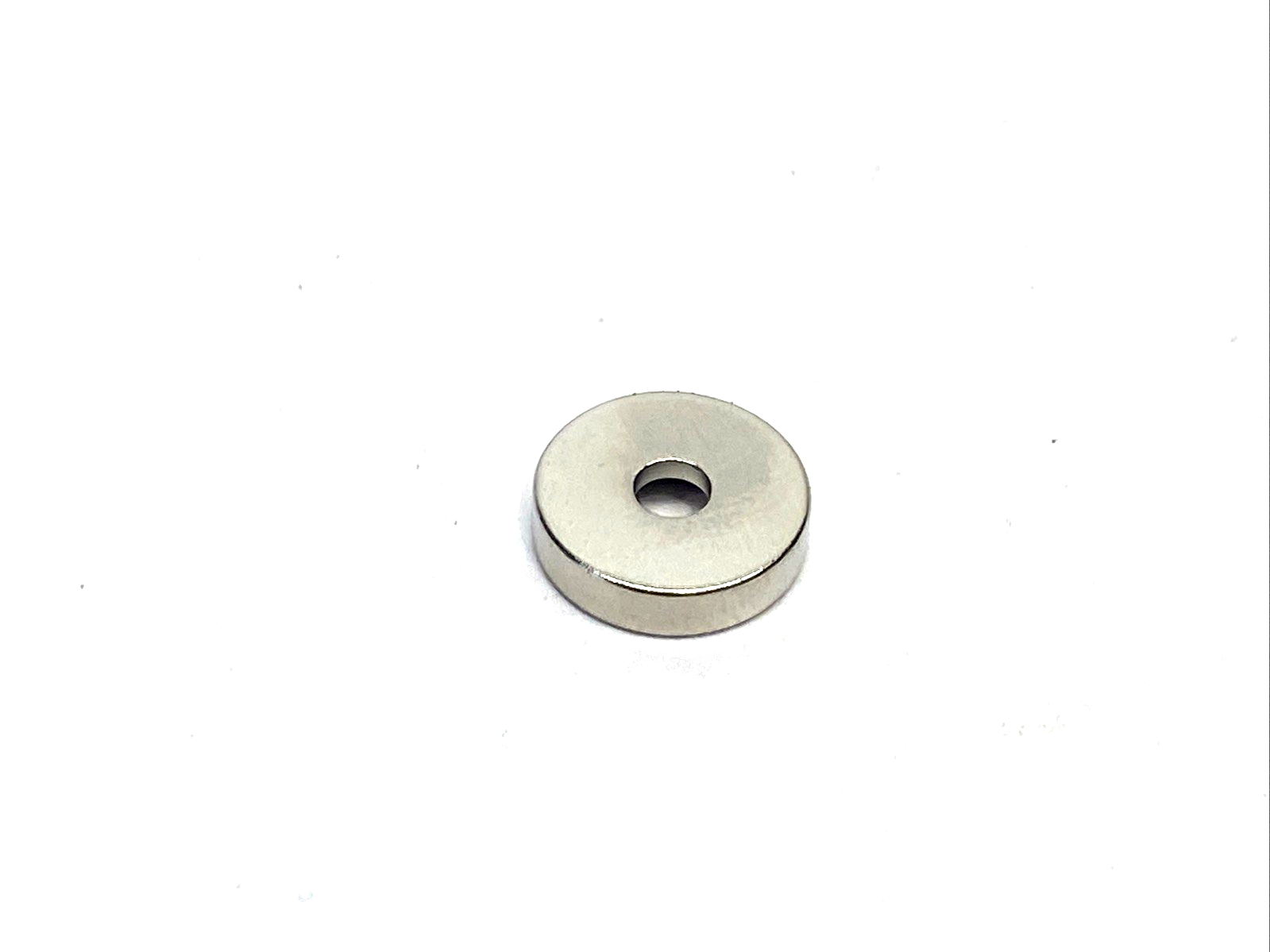 5862K922 Magnet, Countersunk Hole 1 Side 1/8" Thick 1/2" OD, 5.5 lb. Pull, 25PK - Maverick Industrial Sales