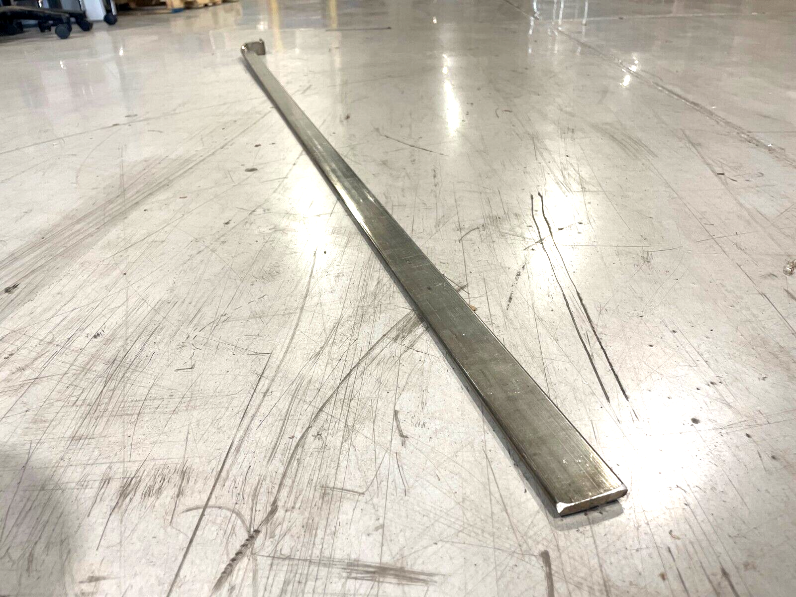 Eaton Aluminum Vertical Bus Bar, 76" Long x 1-1/2" Wide, Busbar, Busway - Maverick Industrial Sales