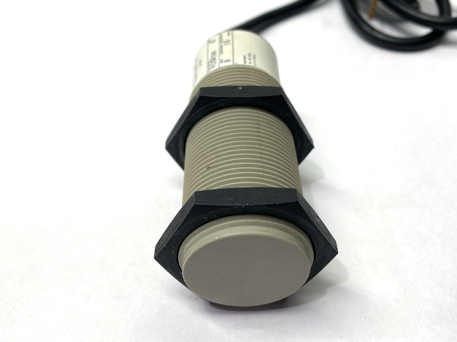 817C-N15R30 Ser. A | Allen Bradley Cylindrical Inductive Proximity Sensor Rev. B - New – Open box - Maverick Industrial Sales