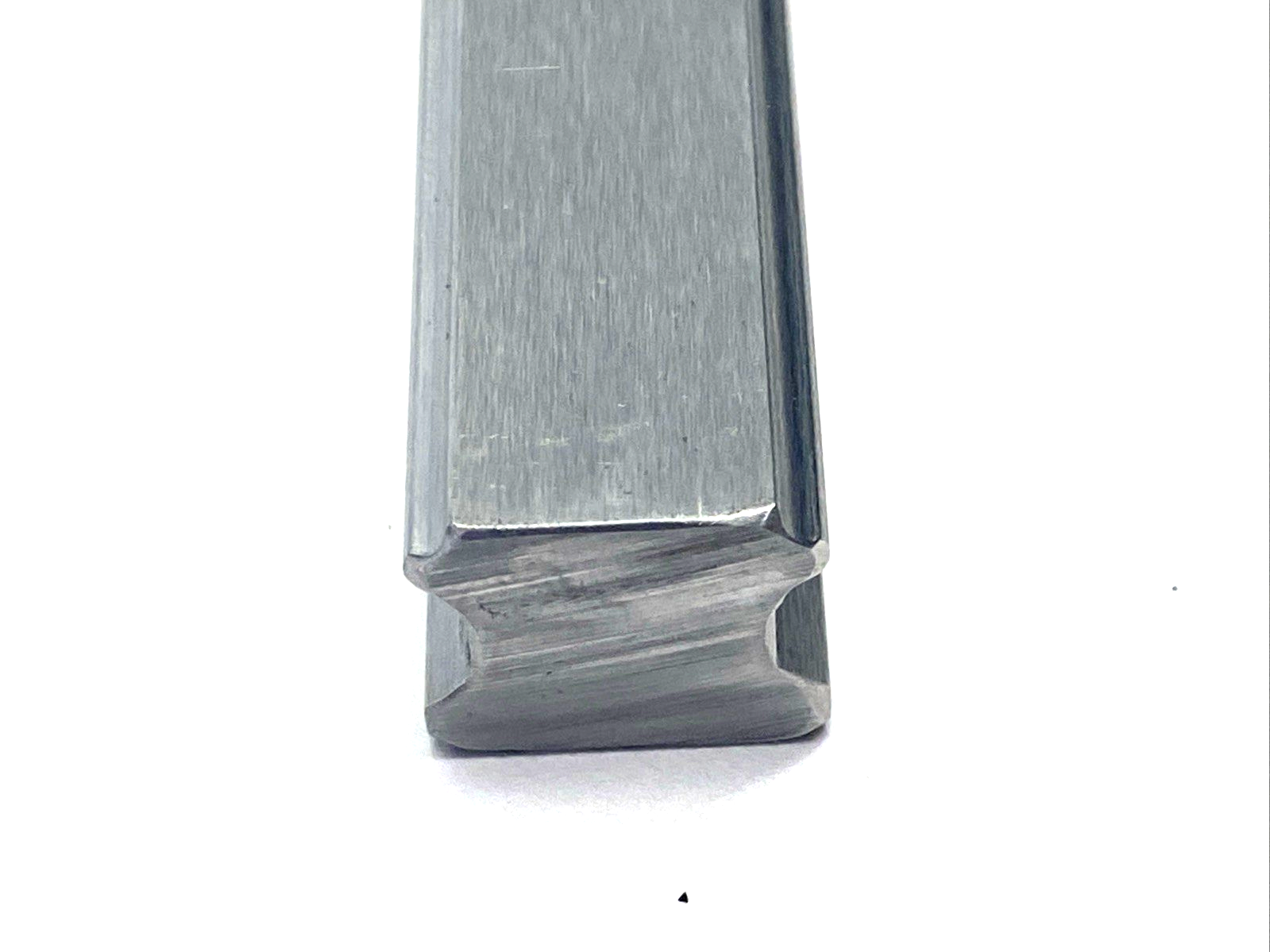 47715185