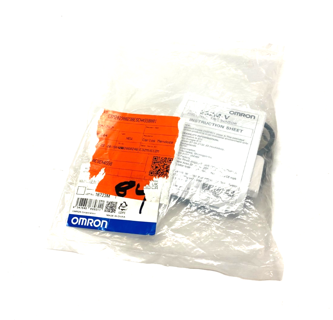 Omron E3ZM-V61 2M Color Mark Detection Compact Photoelectric Sensor - Maverick Industrial Sales