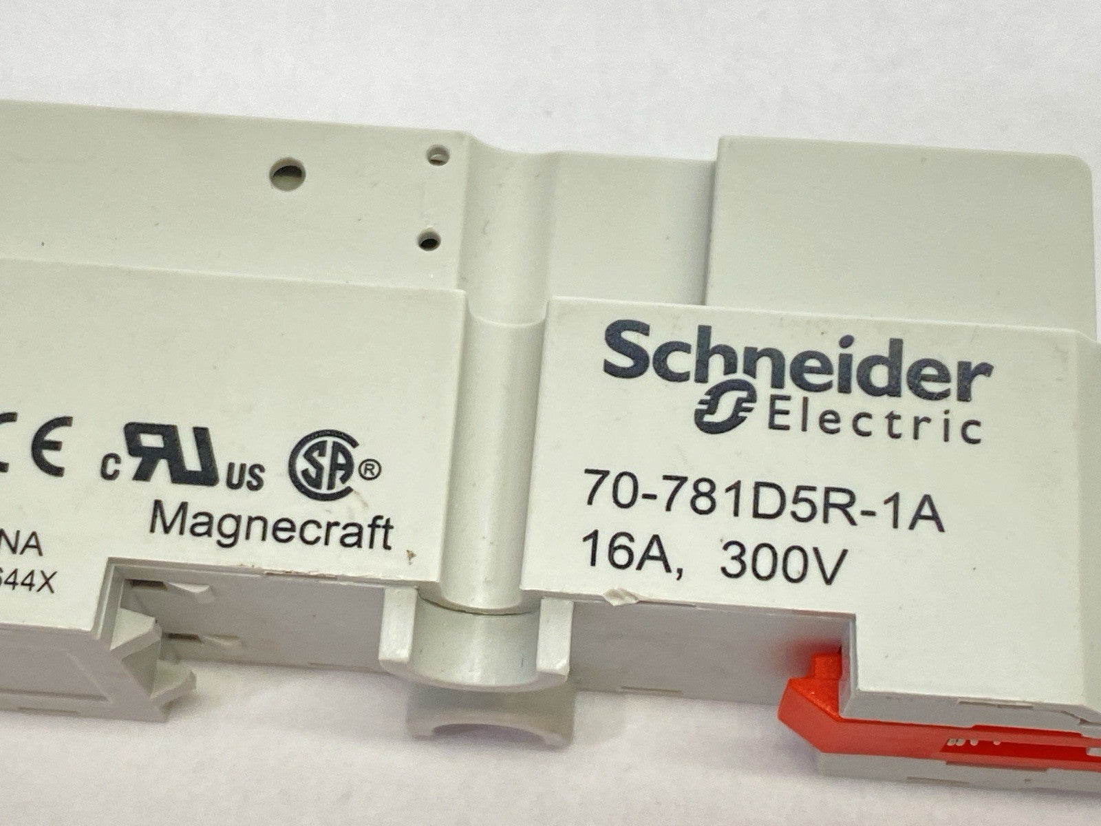 Schneider Electric 70-781D5R-1A Relay Base 16A 300V LOT OF 4 - Maverick Industrial Sales