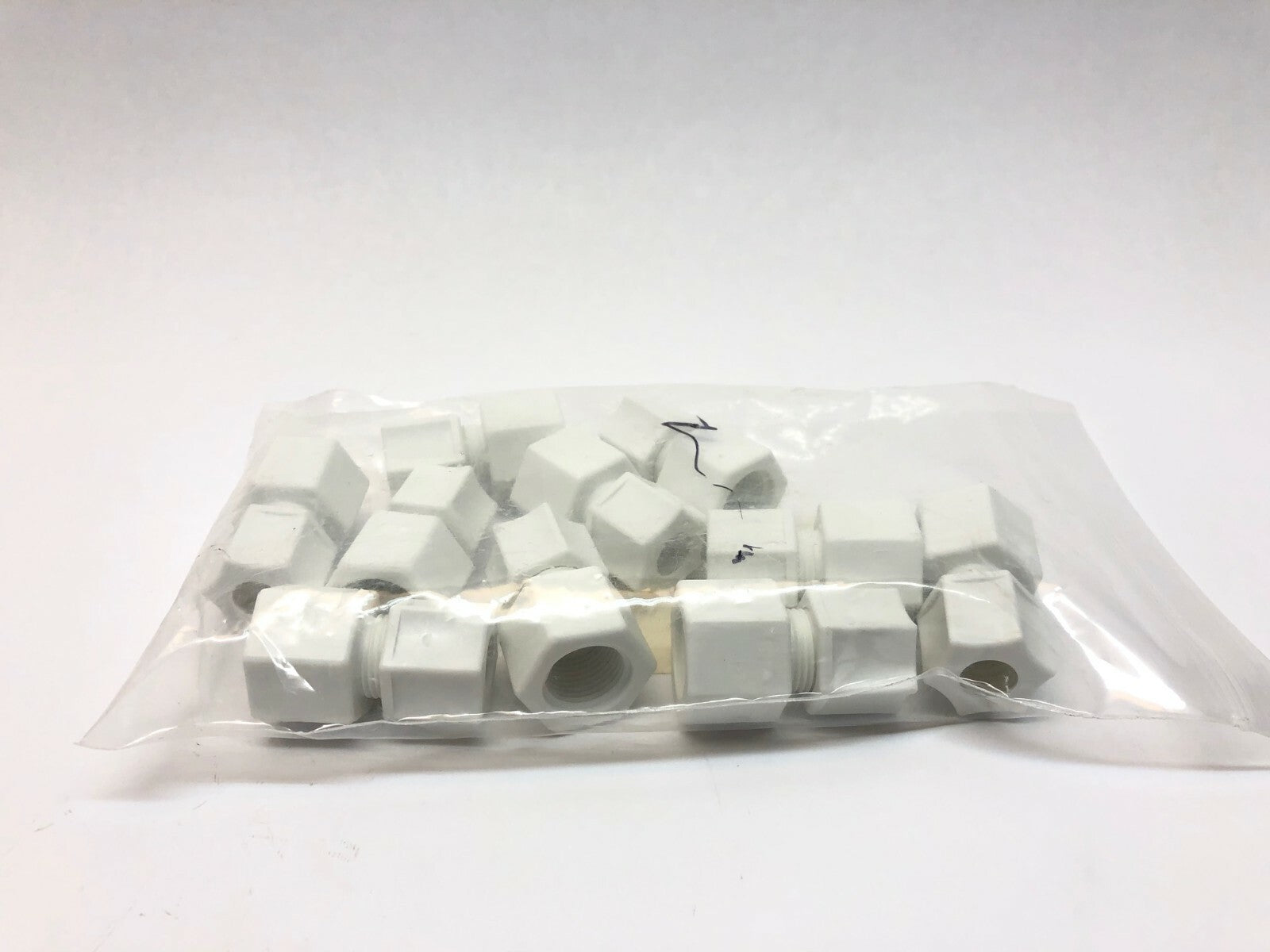 Jaco 5016K944 3/8" Polypropylene Compression Female Pipe Adapter LOT OF 10 - Maverick Industrial Sales