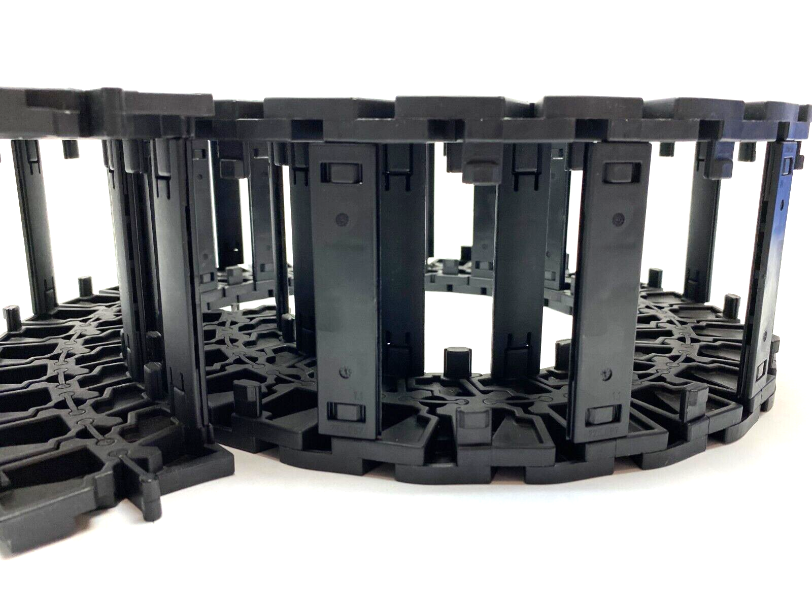 Igus E6-52-087-150-0 E-Chain Cable Carrier 40" Length NO MOUNT FEATURE - Maverick Industrial Sales