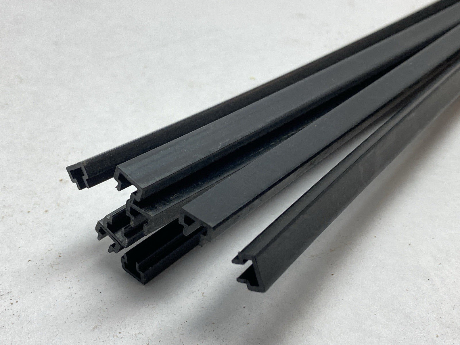 3 842 993 066 | Bosch Rexroth 3842993066 Slide Profile GP 2/R /C 822mm Length LOT OF 8 - New – Open box - Maverick Industrial Sales