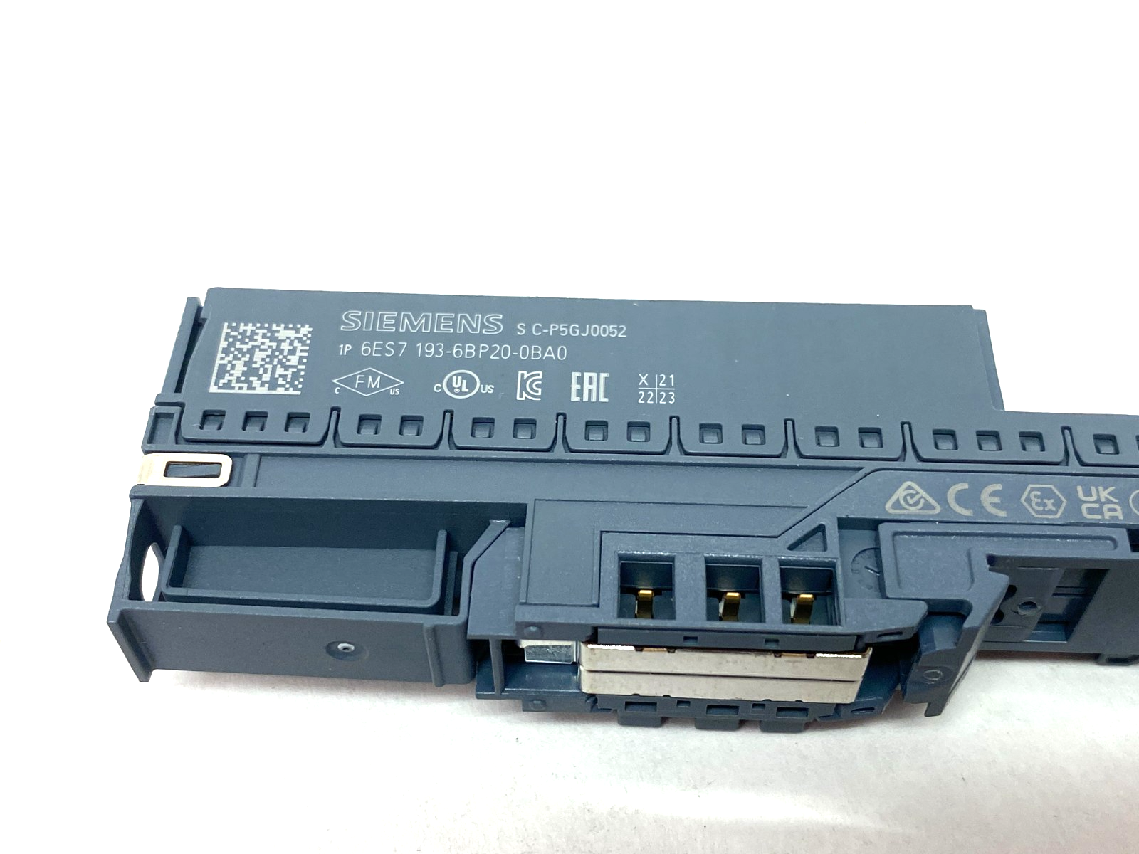 Siemens 6ES7193-6BP20-0BA0 SIMATIC ET 200SP Base Unit NO MODULE CONNECTOR - Maverick Industrial Sales