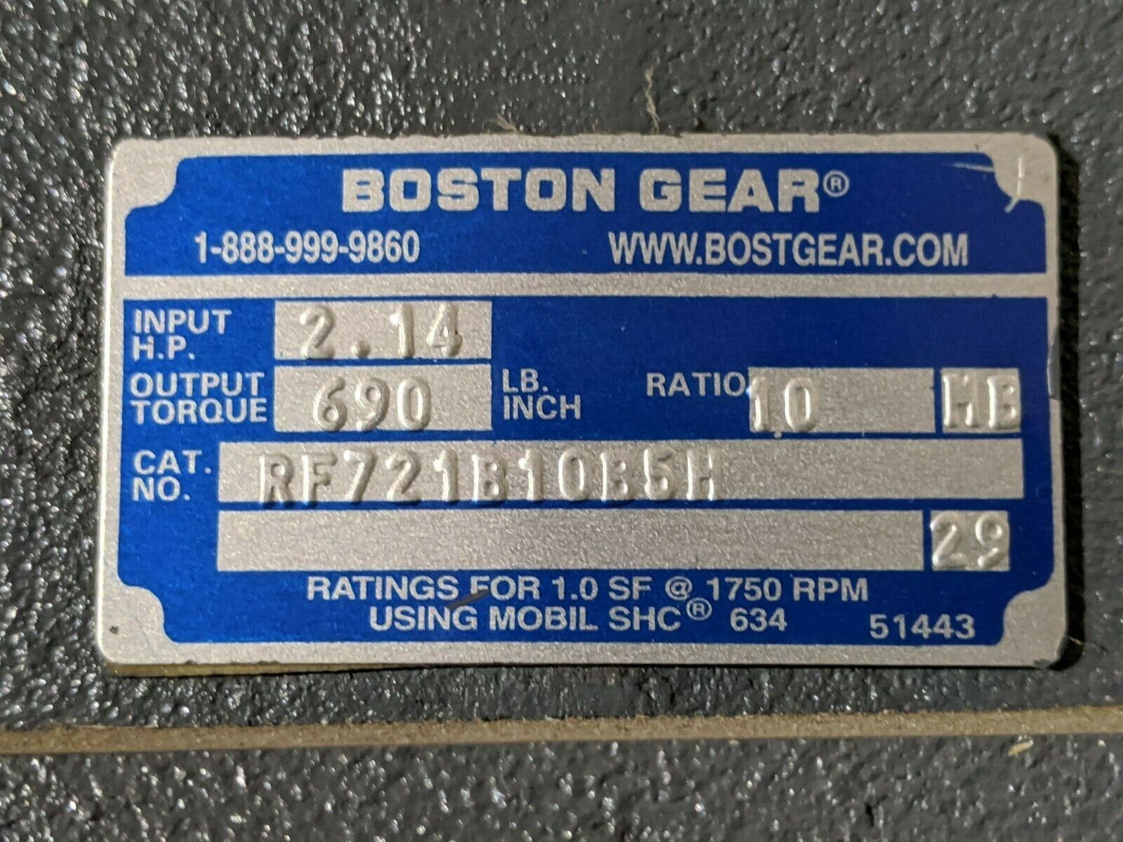 Boston Gear RF721B10B5H Double Output Shaft Gear Reducer 700 Series 10:1 Ratio - Maverick Industrial Sales