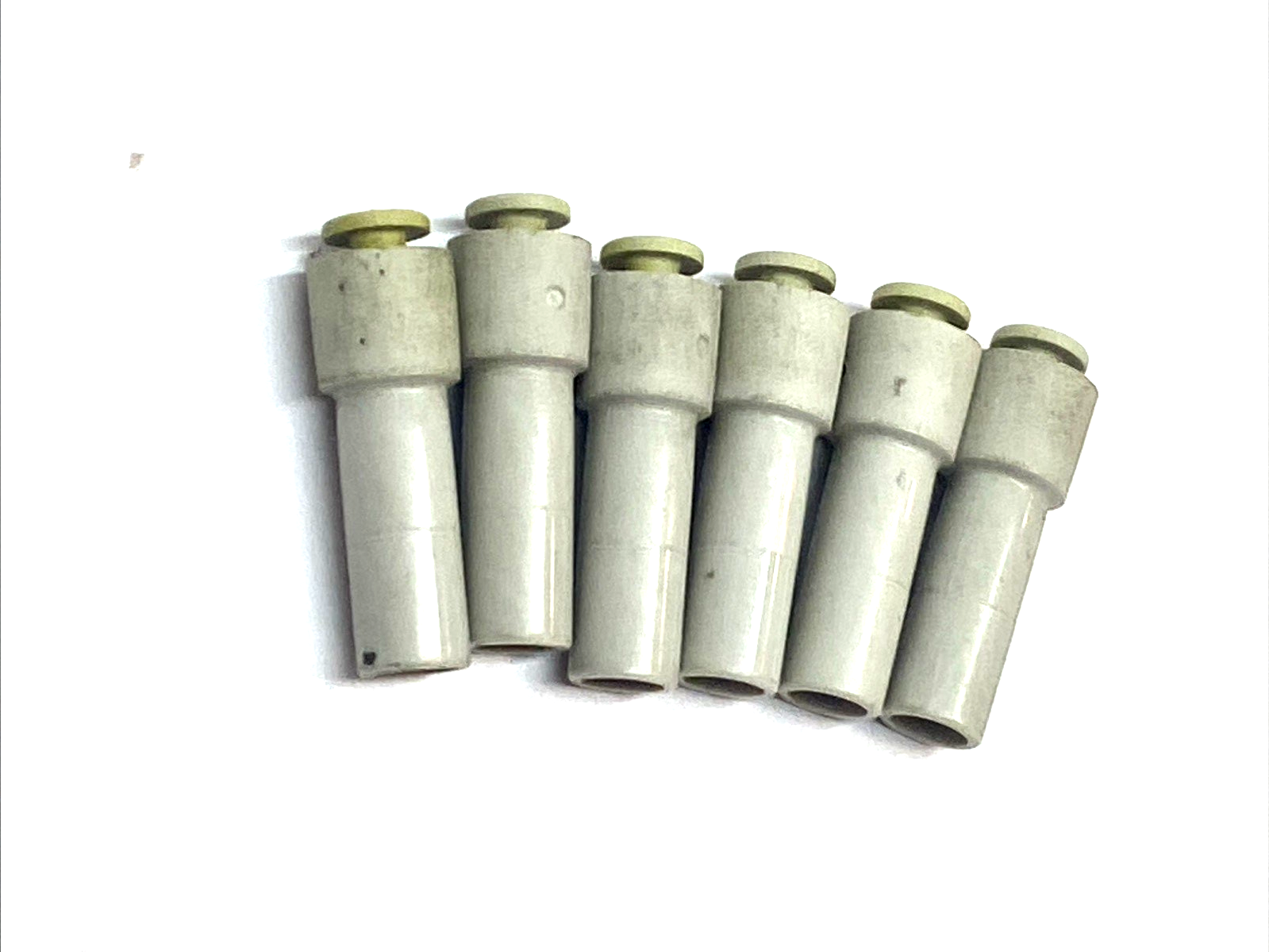 KQ2R04-10A | SMC Plug-In Reducer 4mm Tube - 10mm One-Touch Fitting LOT OF 6 - Used - Maverick Industrial Sales