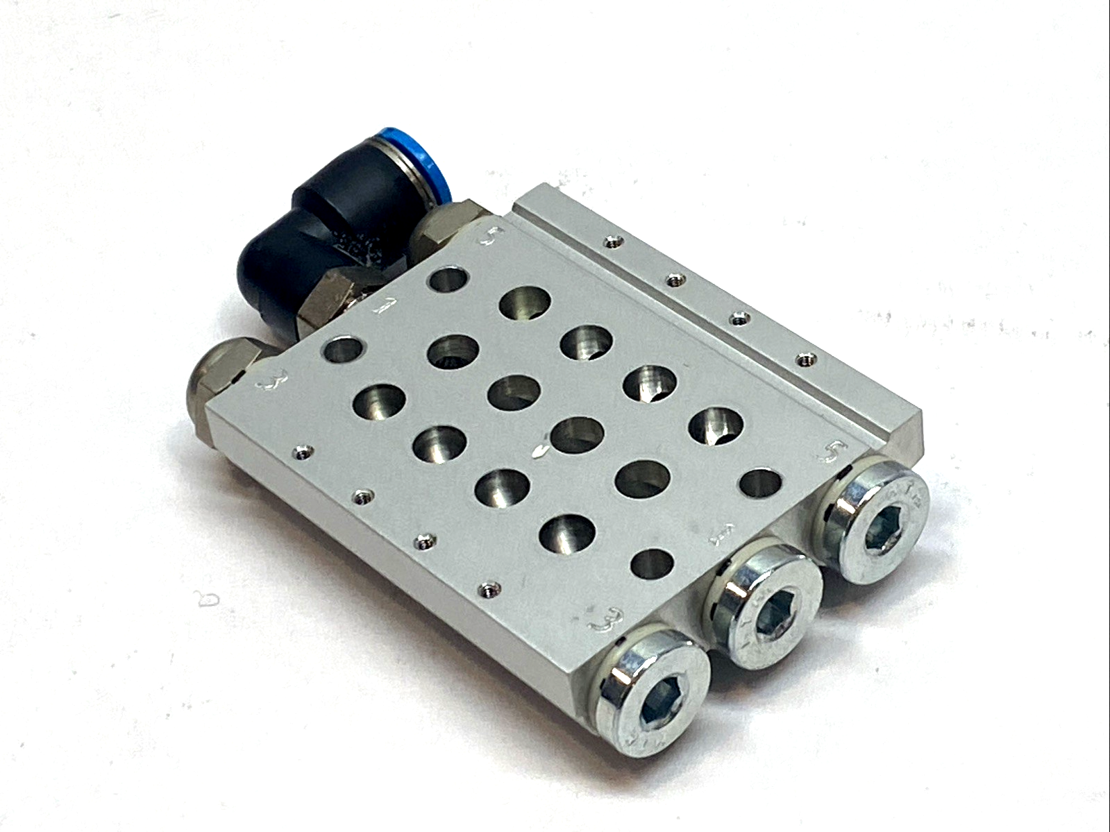 VABM-L1-10S-G18-4 | Festo Manifold Rail G1/8 10.5mm 16-Station Sub-Base 566560 - Used - Maverick Industrial Sales