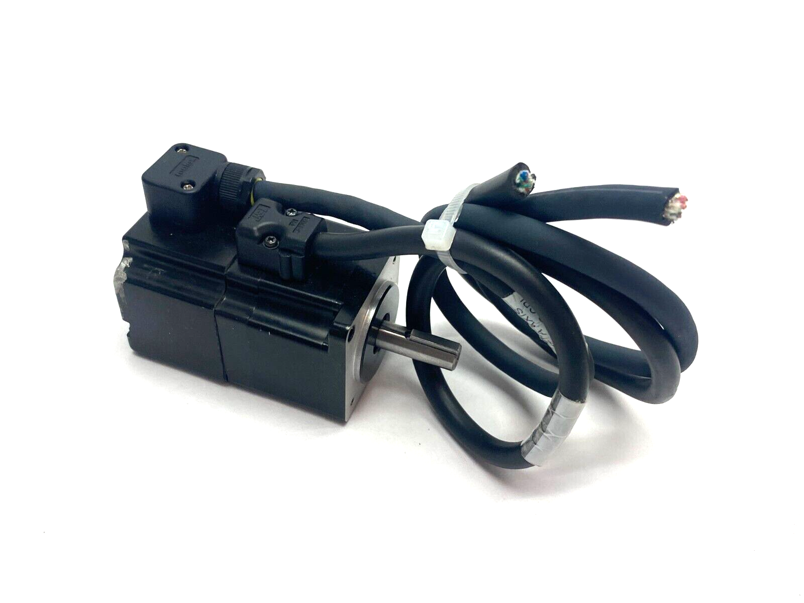 Yaskawa SGMJV-A5A3A61 AC Servo Motor 3-Phase 200V 0.61A 50W 3000rpm - Maverick Industrial Sales