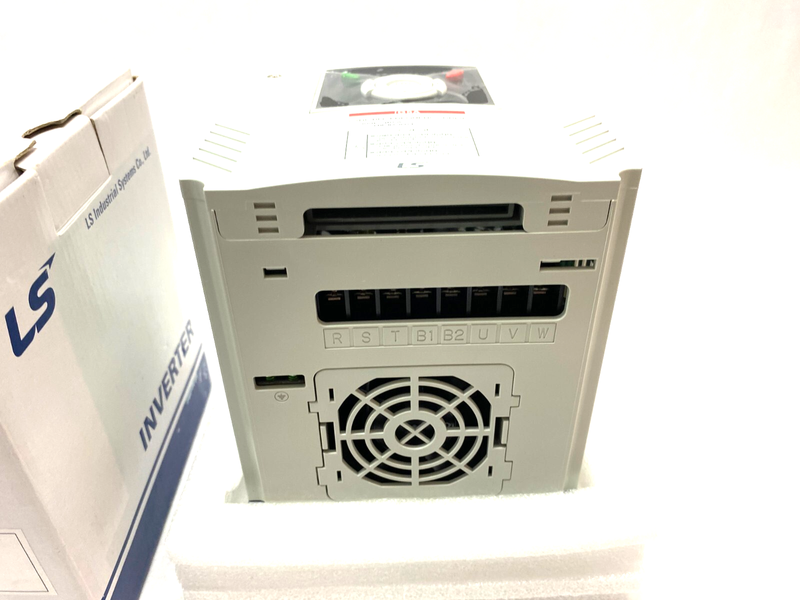 LS Systems SV022iG5A-2 Variable Frequency Drive 3HP AC200-230V - Maverick Industrial Sales