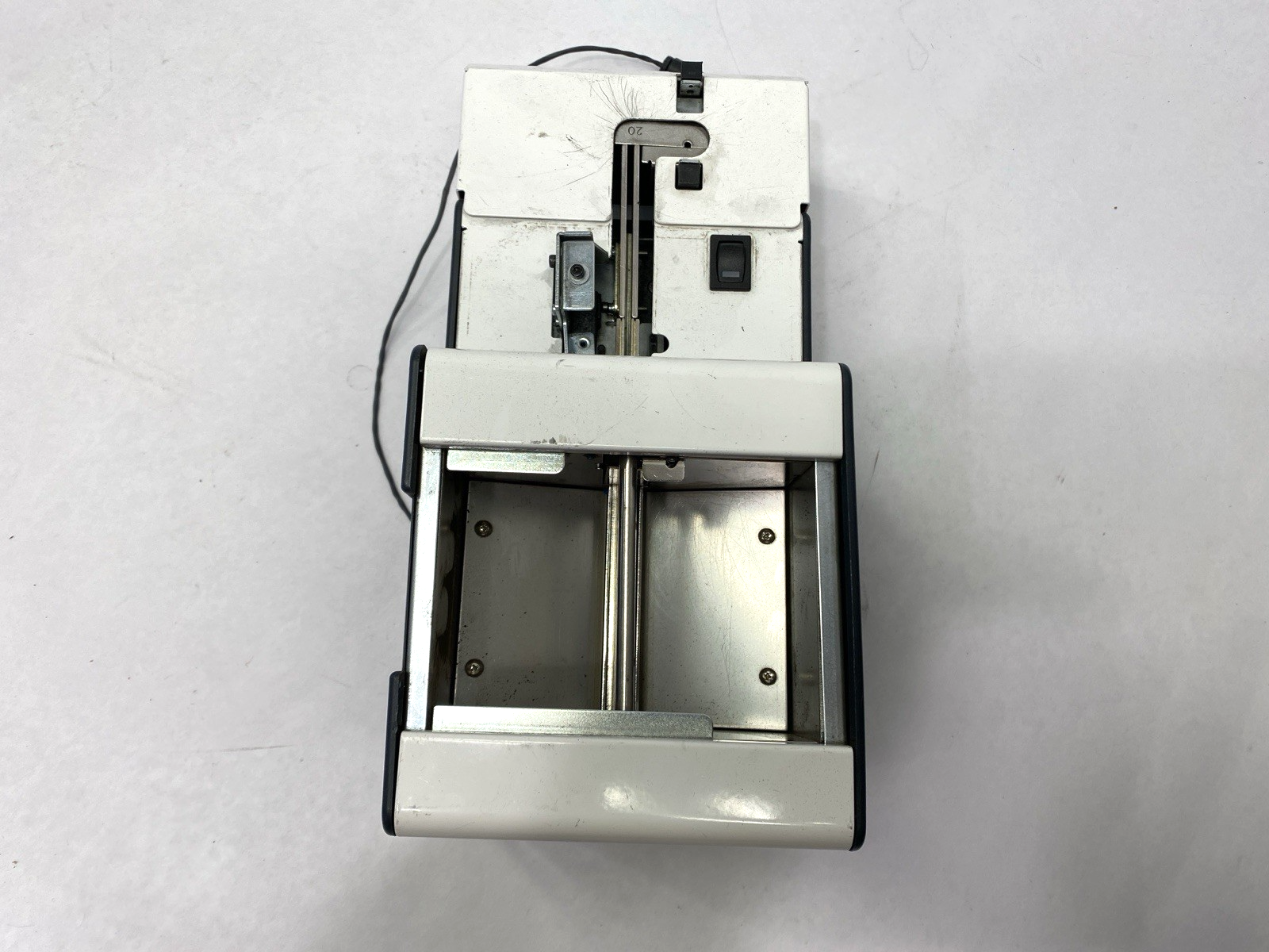 JSP-R23 | Janome Automatic Screw Feeder Presenter JSP-R Series - For parts or not working - Maverick Industrial Sales