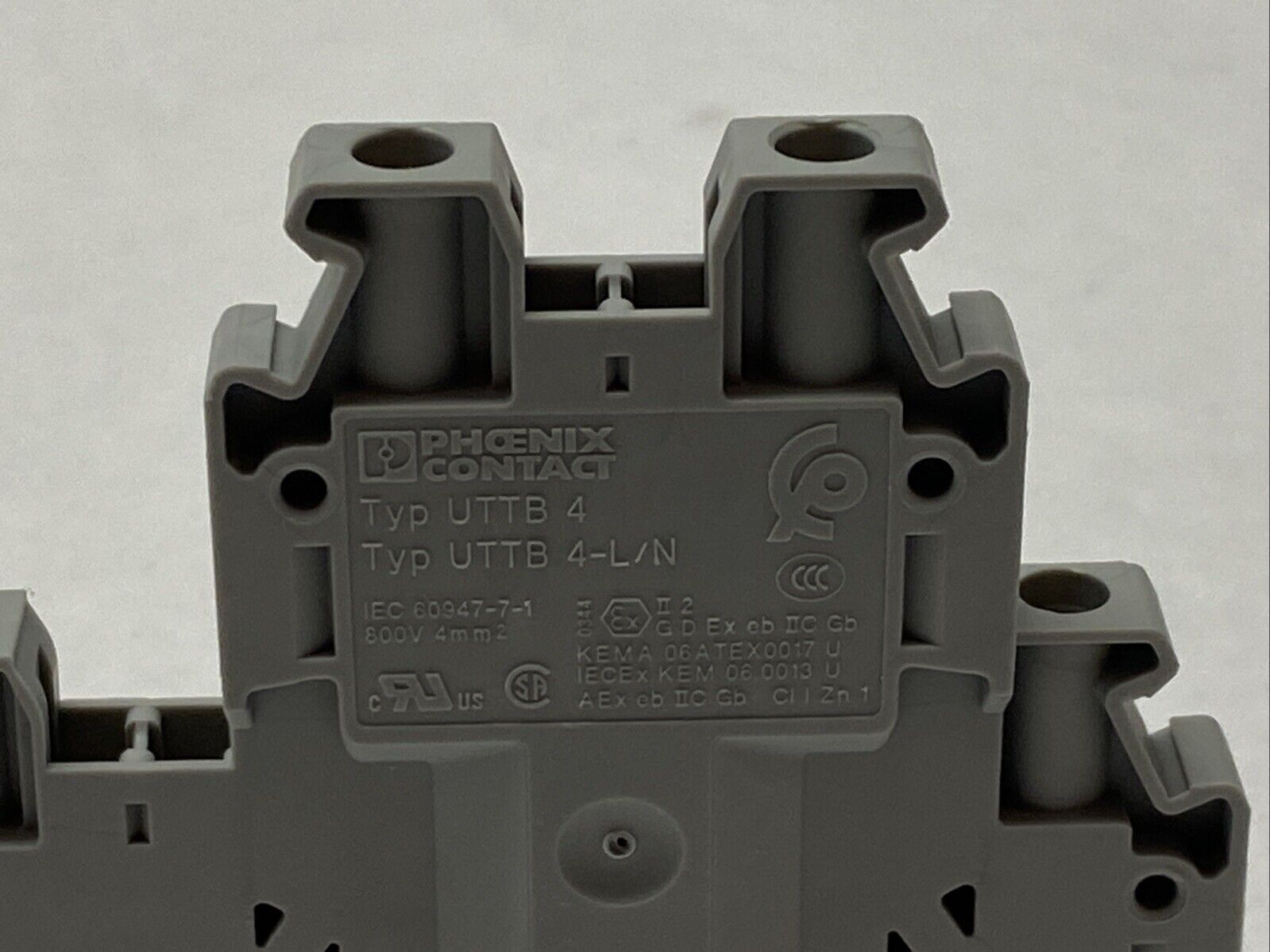 Phoenix Contact UTTB 4-L/N Feed-Through Terminal Block 30A 800V 3044788 LOT OF 9 - Used - Maverick Industrial Sales