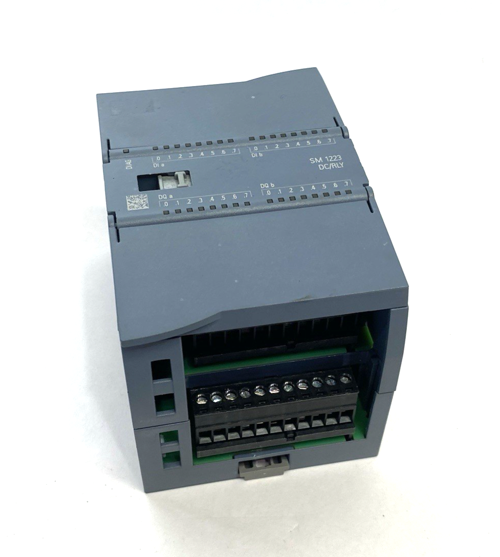 6ES7223-1PL32-0XB0 | Siemens SIMATIC S7-1200 Digital I/O Mod. SM 1223 16 DI/16 DO - Used - Maverick Industrial Sales
