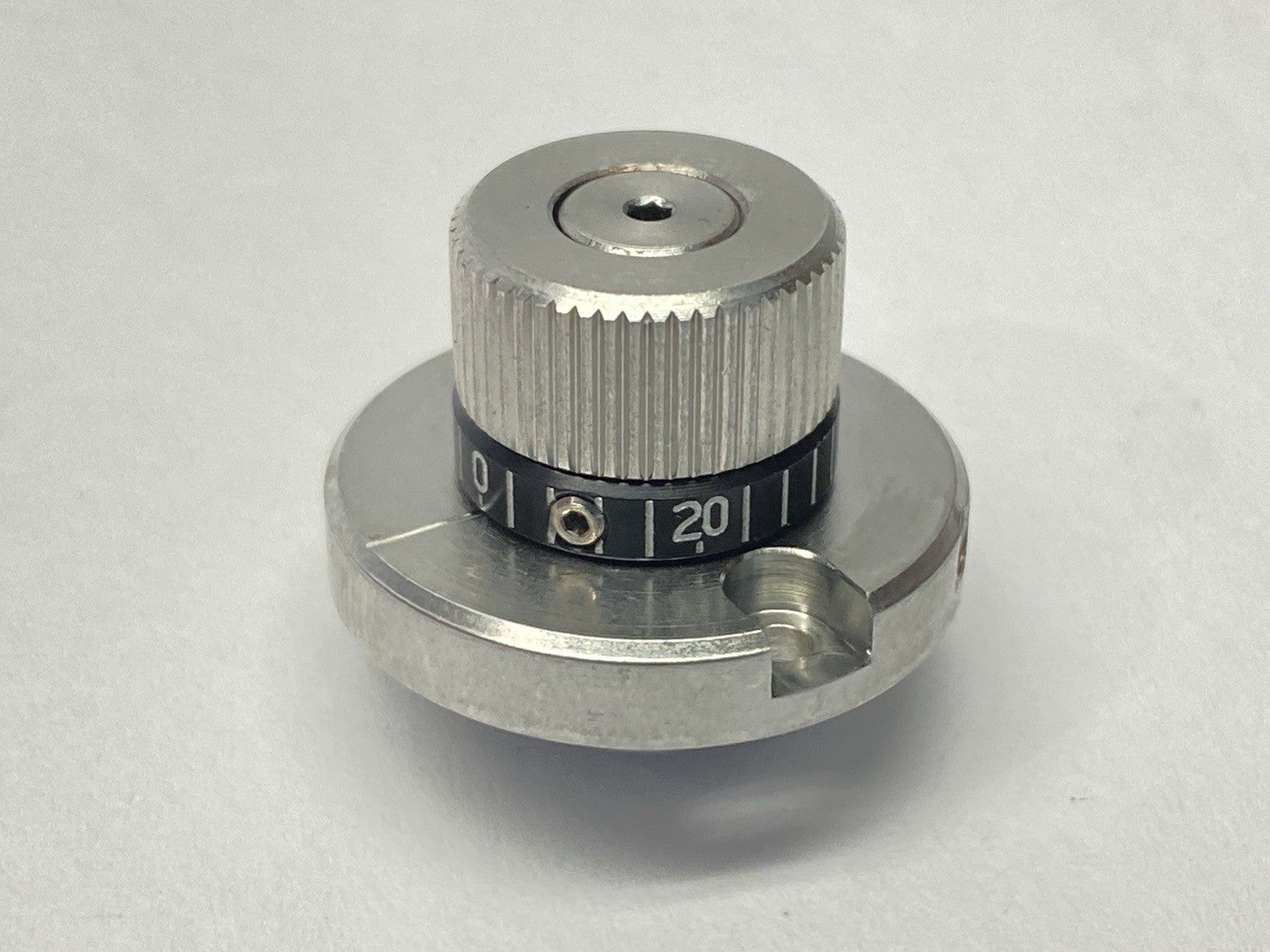 7361400 | Nordson EFD KIT V XQR41 Cap-Non Adjust - New – Open box - Maverick Industrial Sales