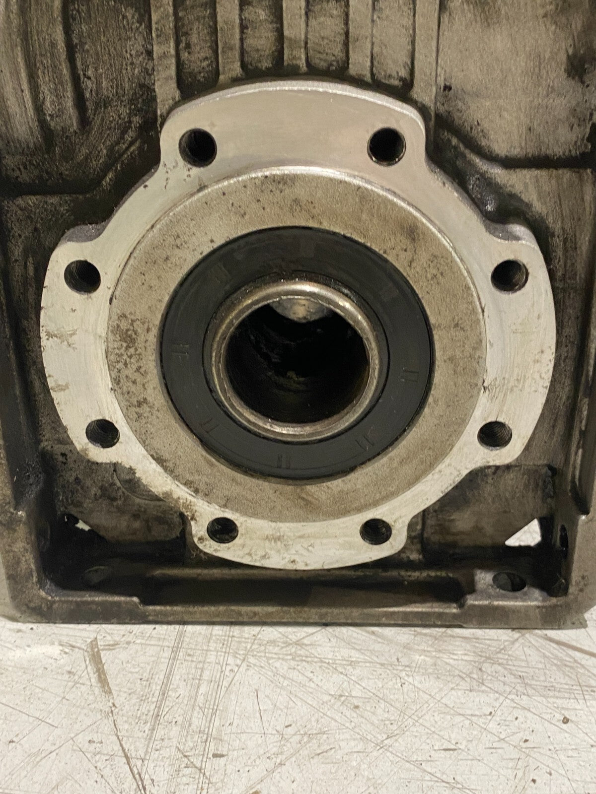 Bonfiglioli W 86 U 40 P90 B5 B3 Right Angle Worm Gear Unit i=40 2G28012151 - Maverick Industrial Sales