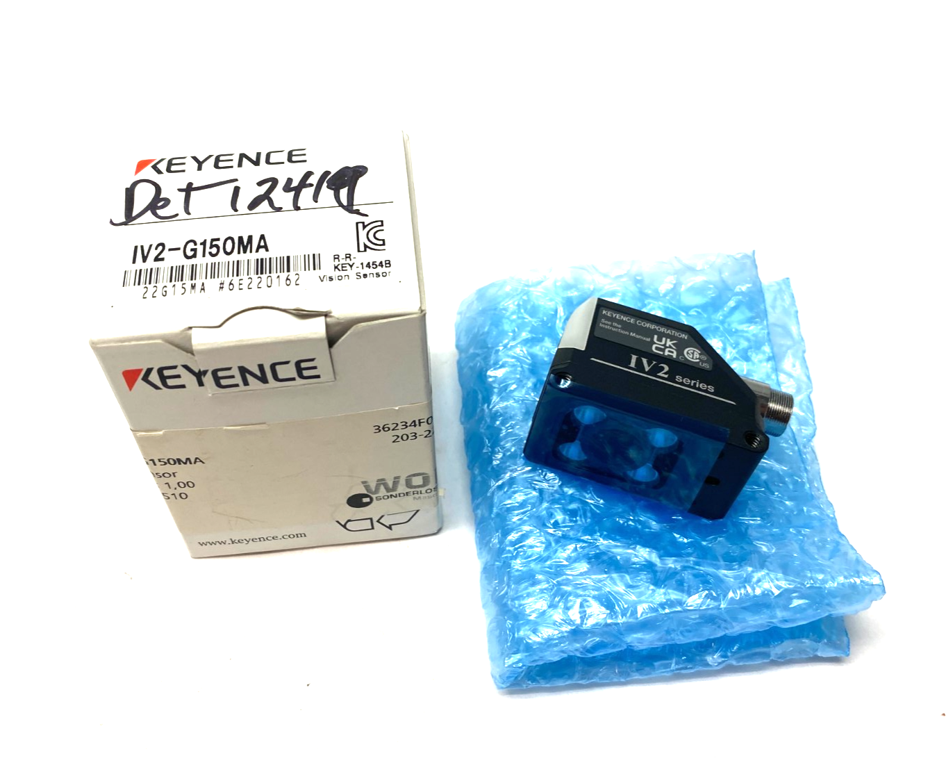 Keyence IV2-G150MA Vision Sensor Head Narrow FOV, model Monochrome AF type - Maverick Industrial Sales