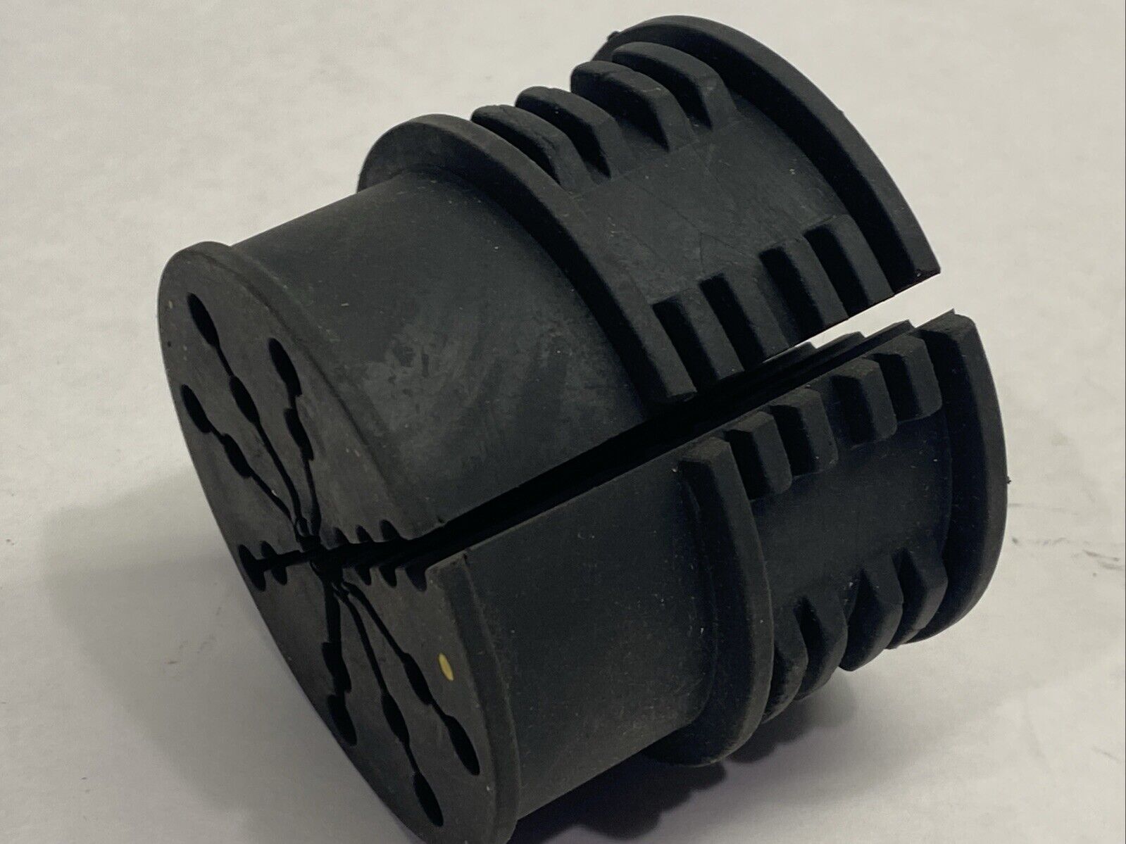 Murrplastik V-ZLT-70KB Cable Strain Relief Star 83692804 - Maverick Industrial Sales