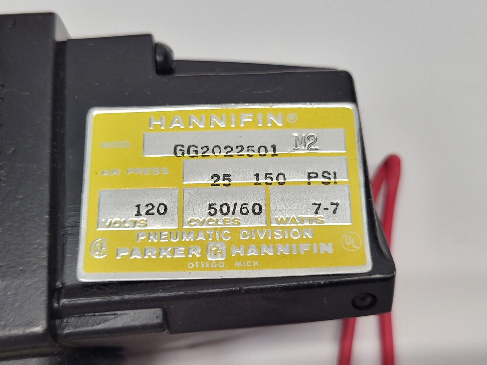 Parker Hannifin GG-202-250-M2 4-Way 2-Position Solenoid Valve 1/4" NPT 4-Port - Maverick Industrial Sales