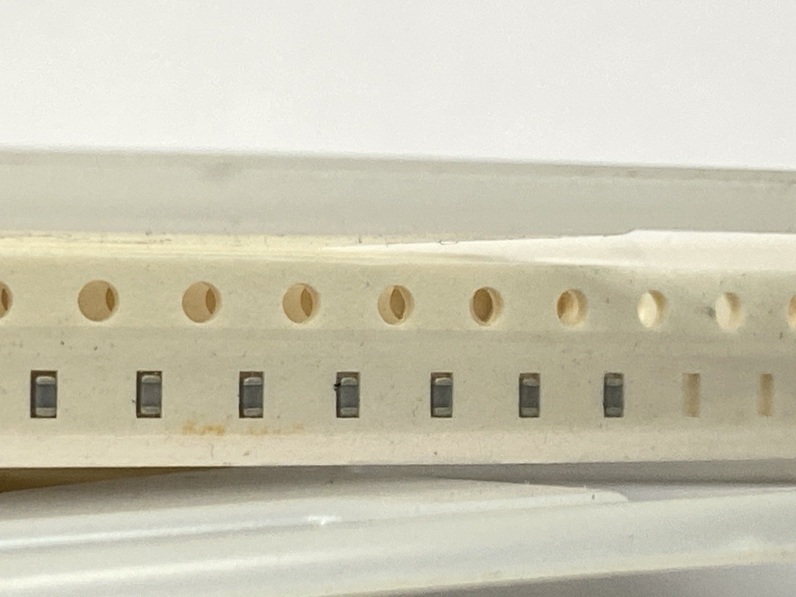 GRM1885C1H680JA01D Ceramic Capacitor 68 pF ±5% 50V 2826 QTY REEL - Maverick Industrial Sales