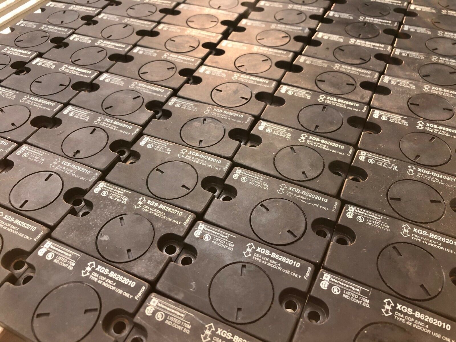 Telemecanique XGS-B6262010 CSA COF ENC.4 RFID Tag, Type 4X - Maverick Industrial Sales
