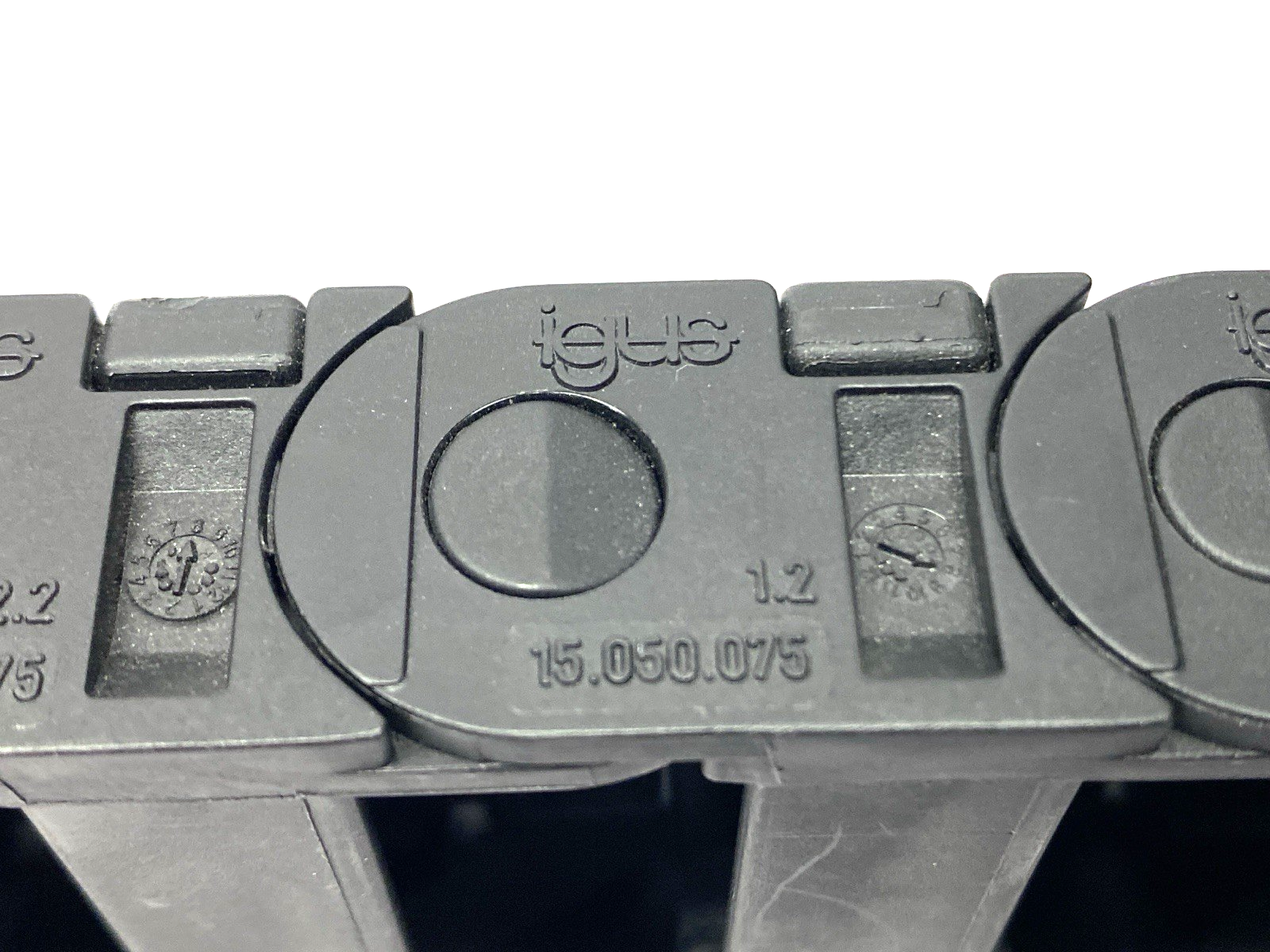 Igus 15-050-075-0 E-Chain Assembly 20-Links 2' Overall Length - Maverick Industrial Sales