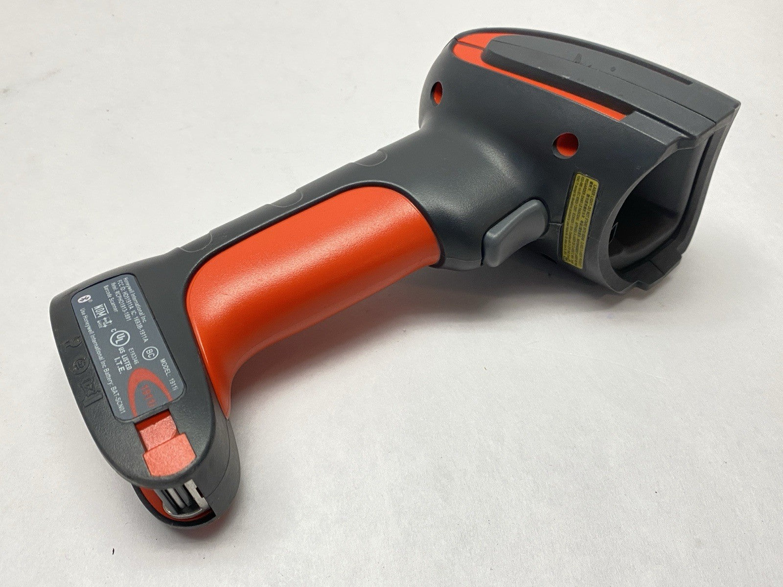 | Honeywell 1911IER-3-N 1911i Handheld Wireless Barcode Scanner w/ CCB02-100BT - Used - Maverick Industrial Sales