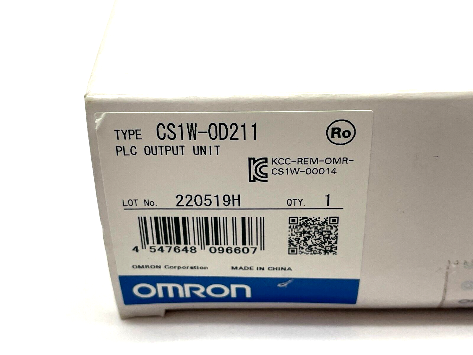 Omron CS1W-OD211 Basic Output Module 16-Point 24VDC - Maverick Industrial Sales