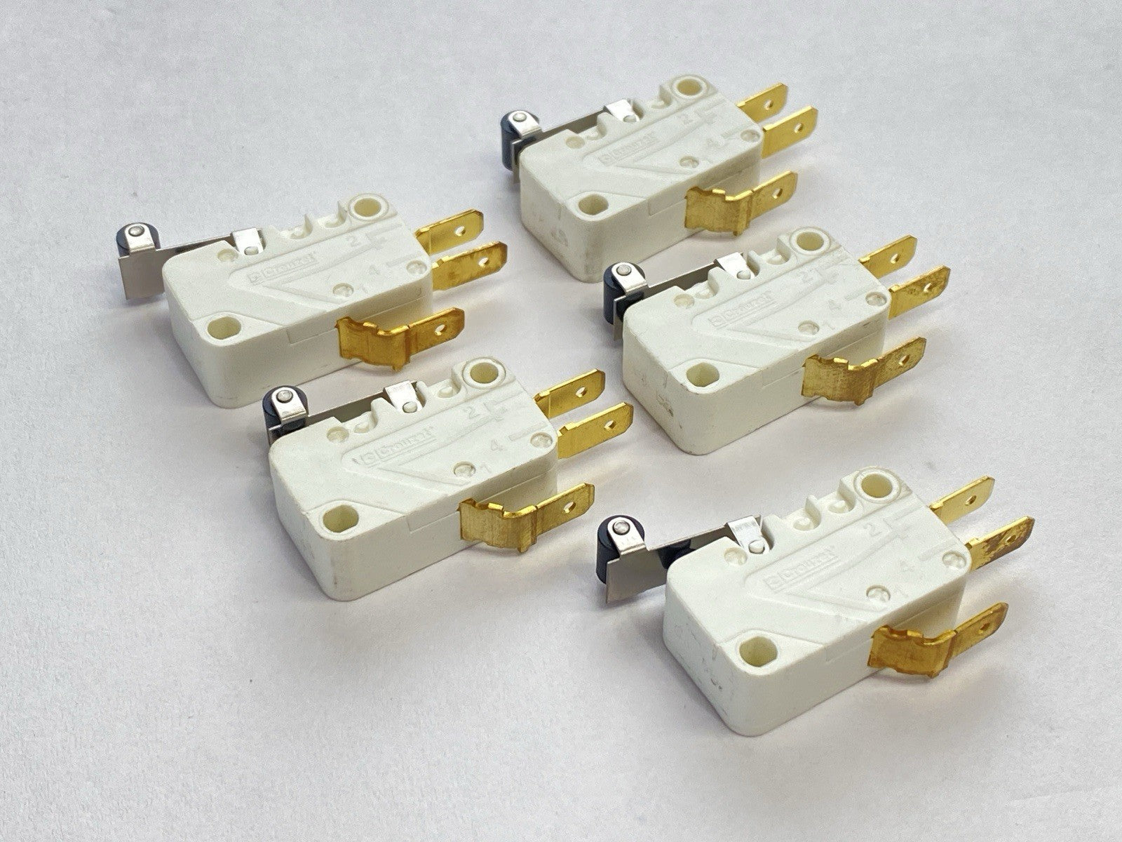 Crouzet U83161.3 Miniature Snap-Action Microswitch 1/2HP 125/250VAC LOT OF 5 - Maverick Industrial Sales