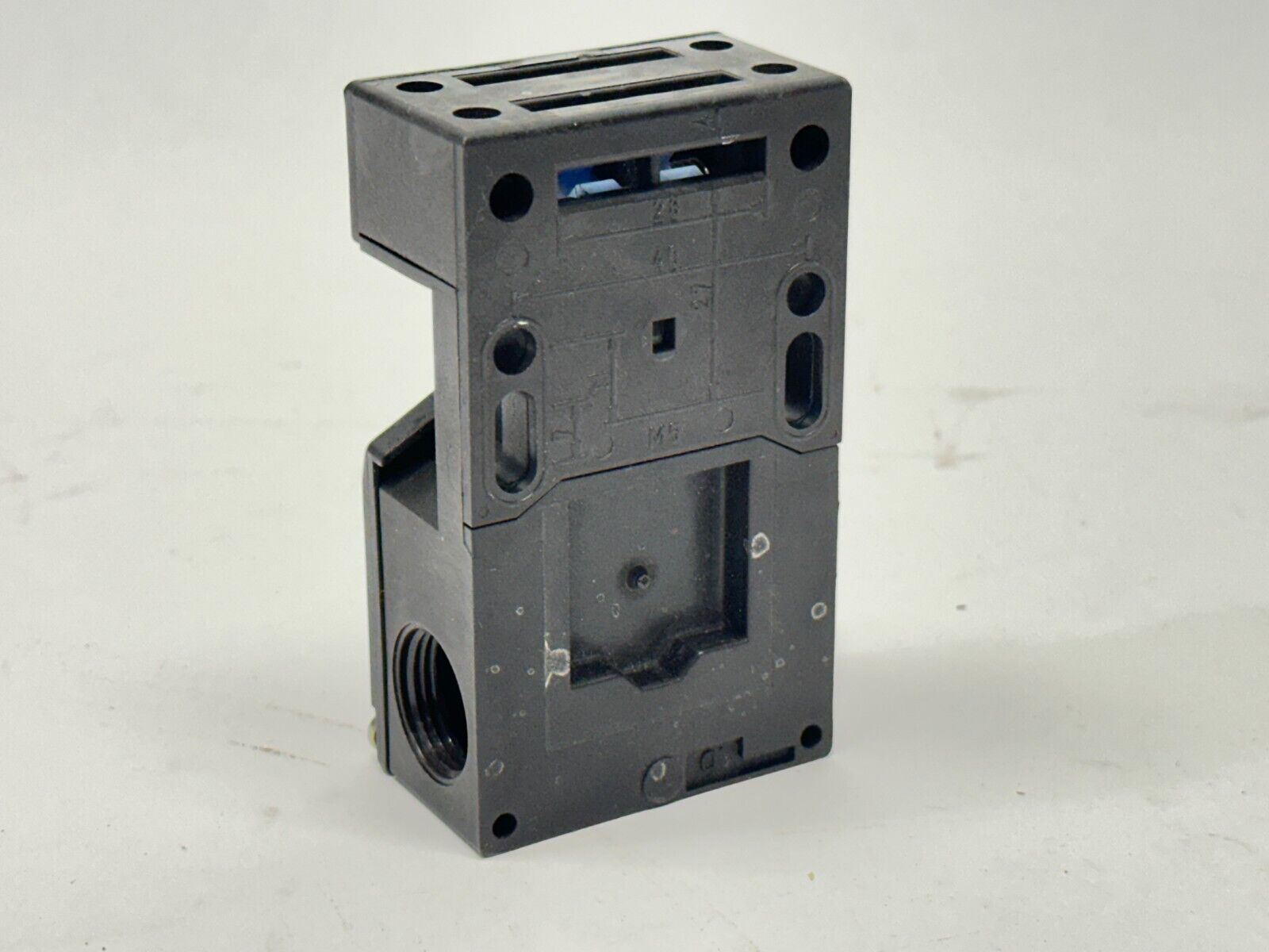 Schmersal AZ 16-12ZVK-M20 Safety Switch 101157371 NO KEY - Maverick Industrial Sales