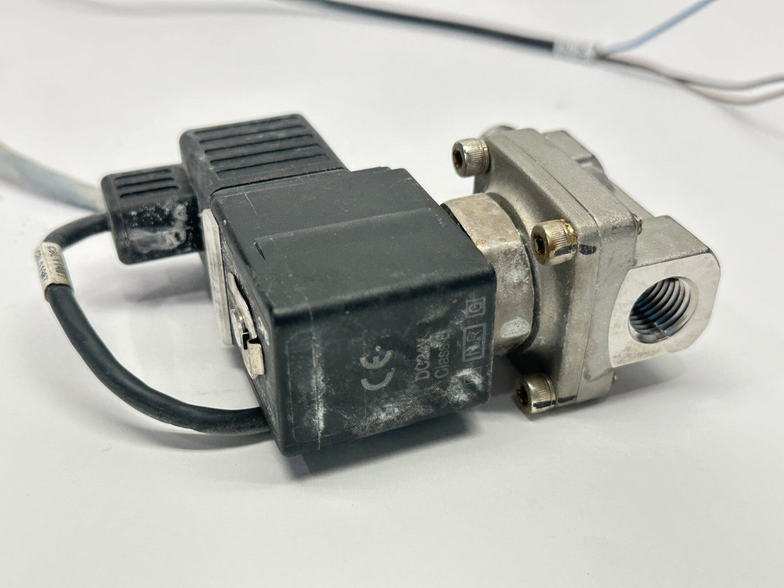 SMC VXD2130G-02N-5DZ1 2-Way Media Valve 1/4" 24VDC w/ Turck VAS 22-B587-5M 24" L - Maverick Industrial Sales