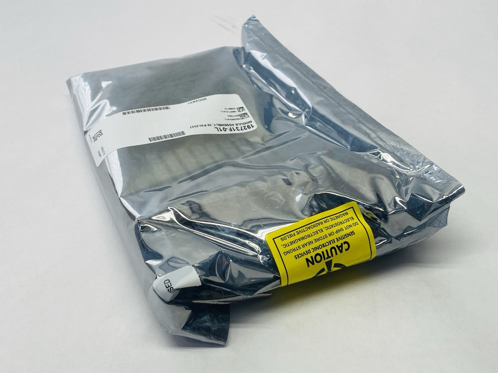 National Instruments 778572-27 32 Channel 2-Wire PXI Multiplexer Switch PXI-2527 - Maverick Industrial Sales