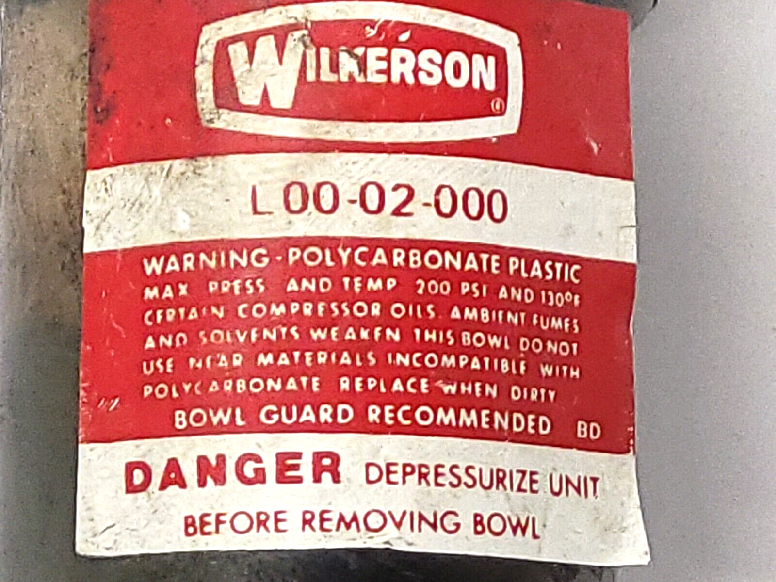Wilkerson L00-02-000 Hydraulic Lubricator 1/4" NPT NO GUARD - Maverick Industrial Sales