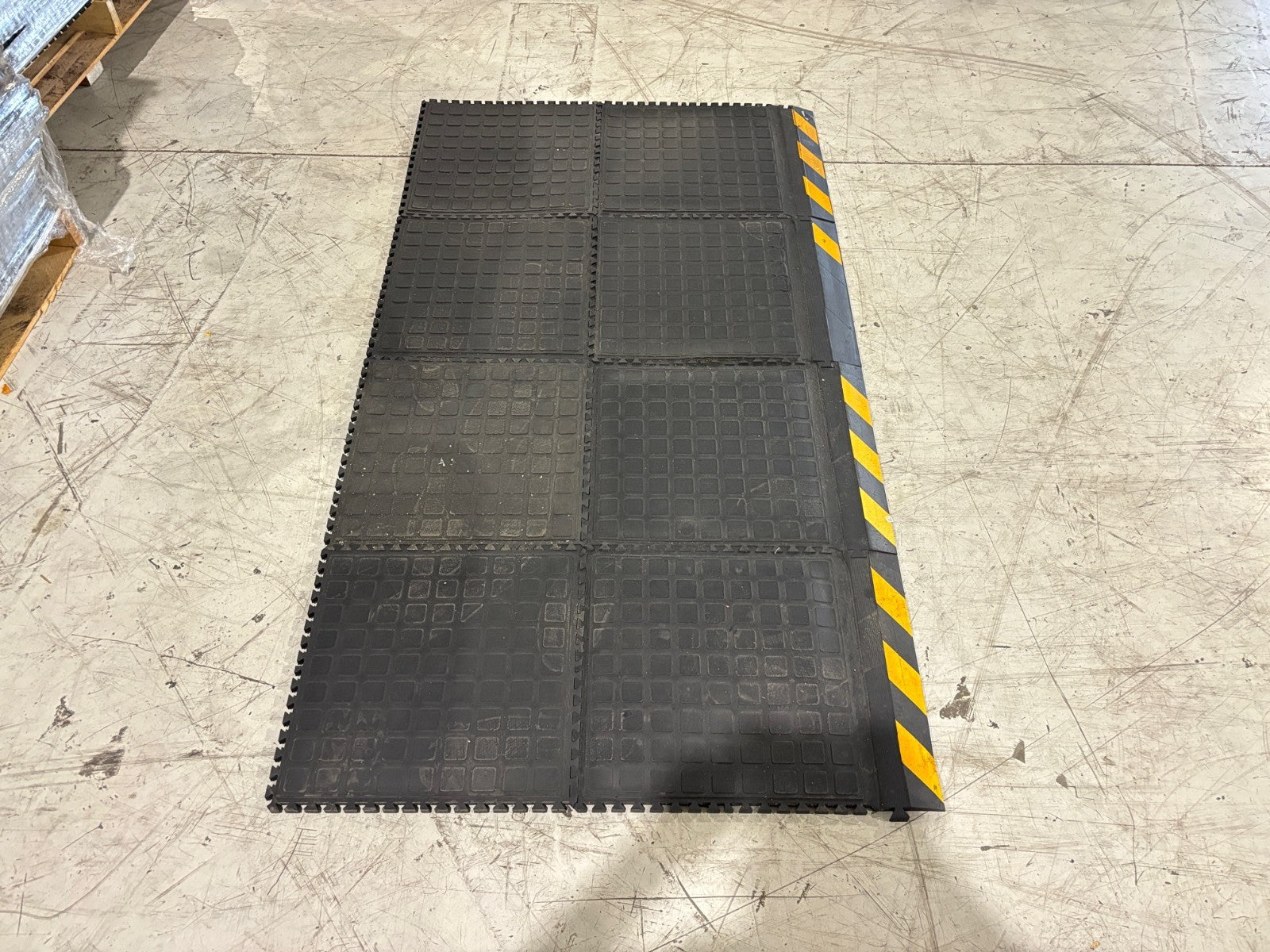2nd Shift Hog Heaven 18x18" Anti-Static Anti-Fatigue Modular Floor Tiles LOT 400 - Maverick Industrial Sales