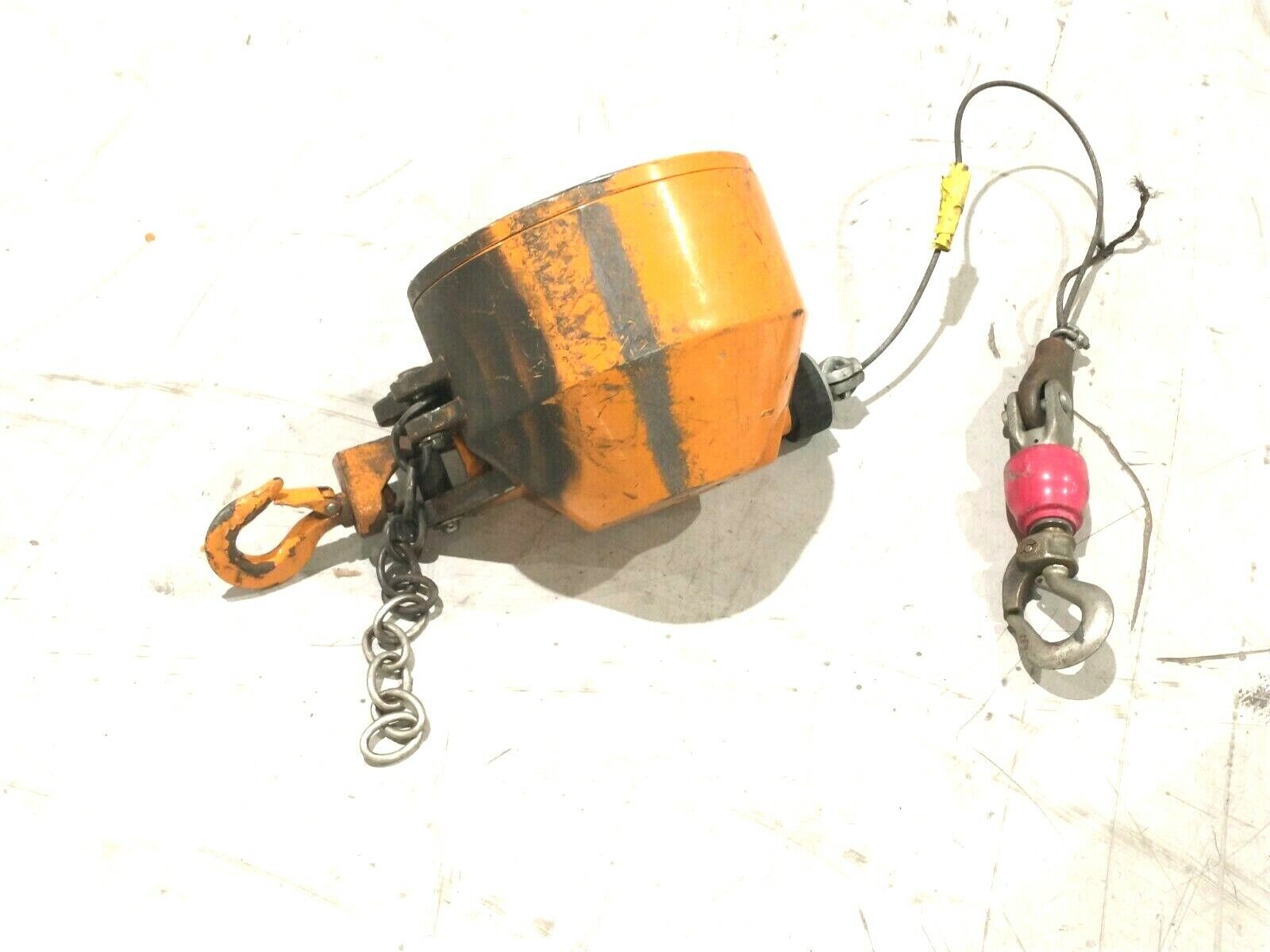 7241-05 | Packers Kromer Zero Gravity Tool Balancer 132-165Lbs Load Range - Used - Maverick Industrial Sales