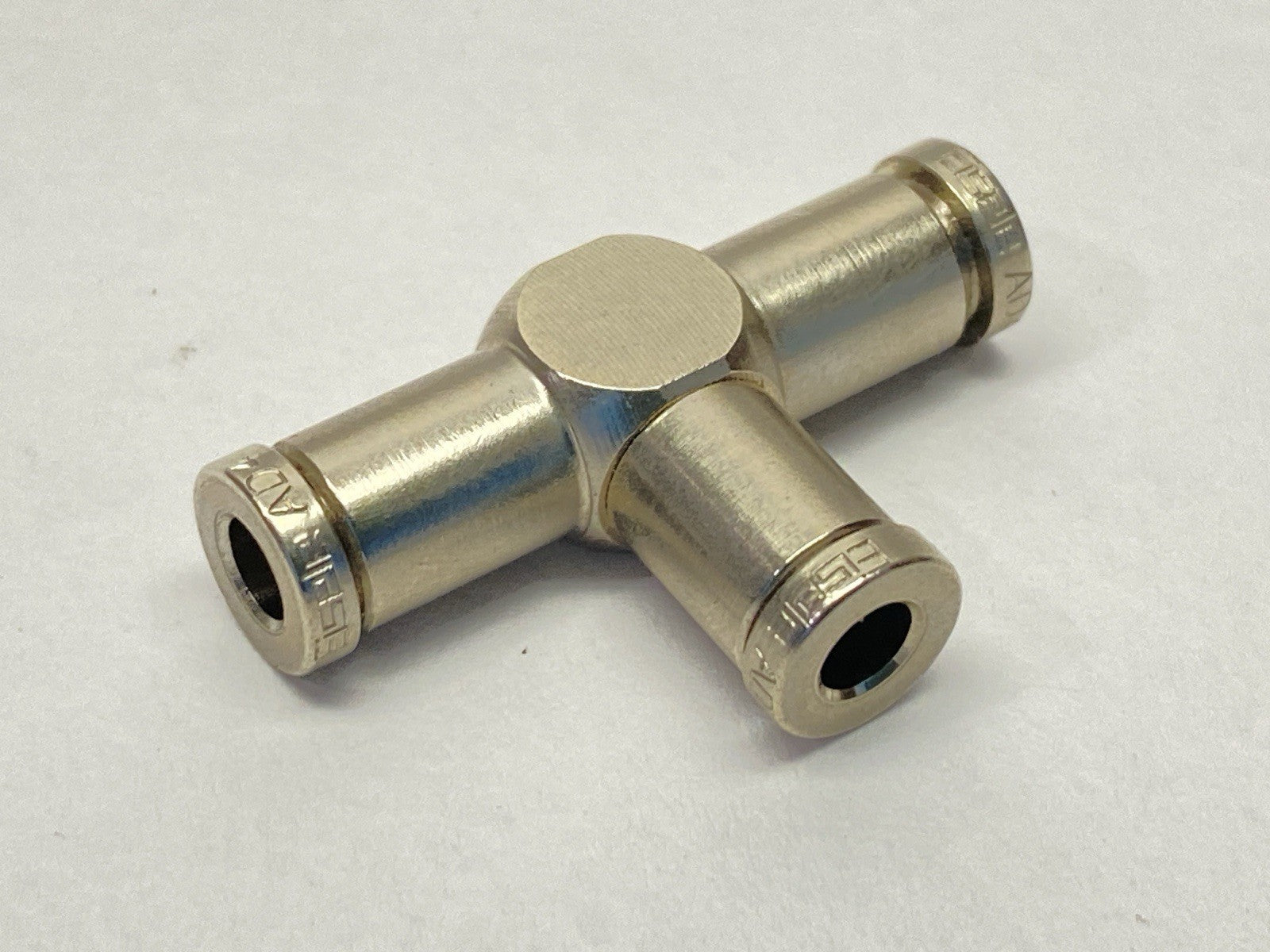 978-0200 | Eisele Push To Connect Union Tee Fitting 4mm OD SS304 - New Other - Maverick Industrial Sales