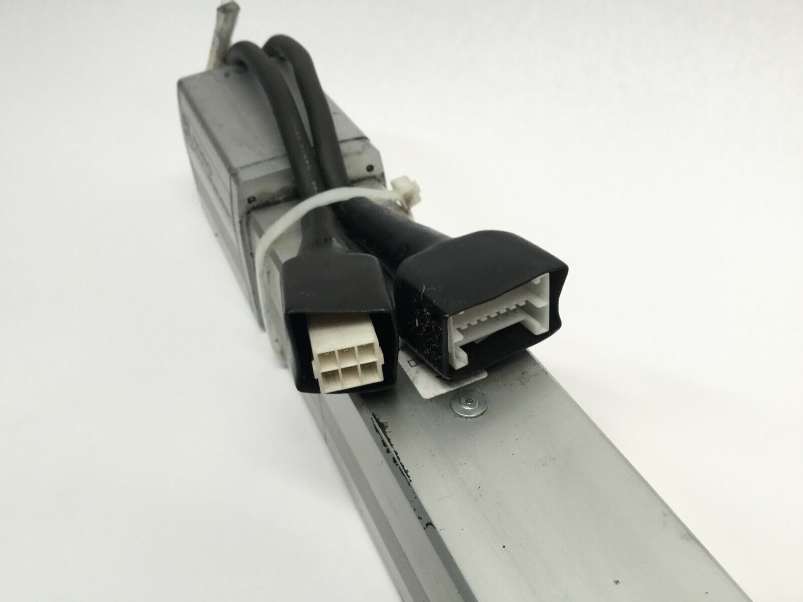 IAI RCP2-RSA-I-PM-2.5-200-P1-R10-B Robo Cylinder Actuator - Maverick Industrial Sales
