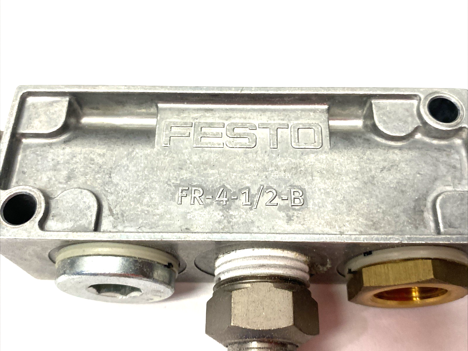 Festo FR-4-1/2-B Distributor block 6704 - Maverick Industrial Sales