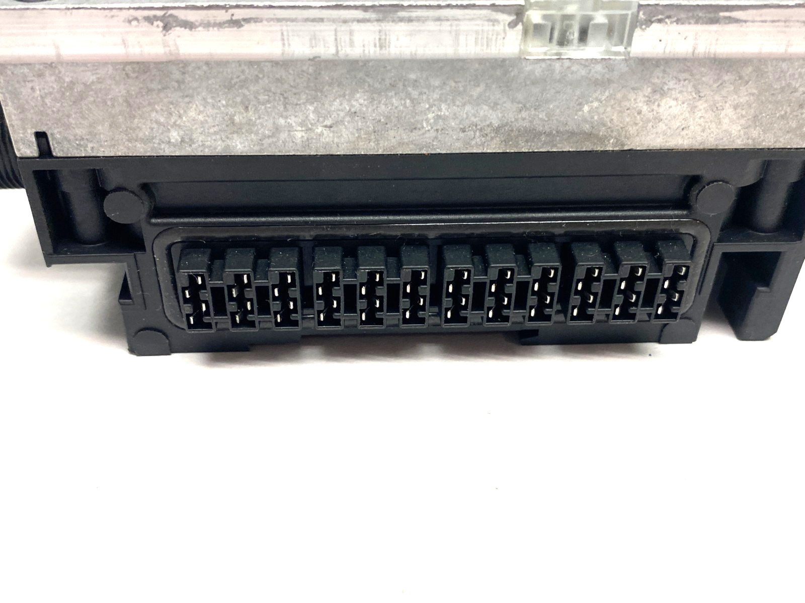Festo CPX-FB33 Bus Node 548755, CPX-GE-EV-S Interlink Block 195746 CRACKED - Maverick Industrial Sales