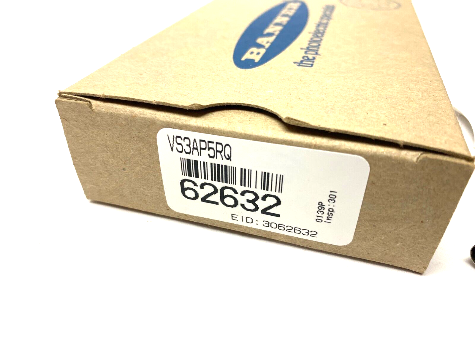 Banner VS3AP5RQ Opposed-Mode Photoelectric Sensor w/ Advanced Optics 62632 - Maverick Industrial Sales