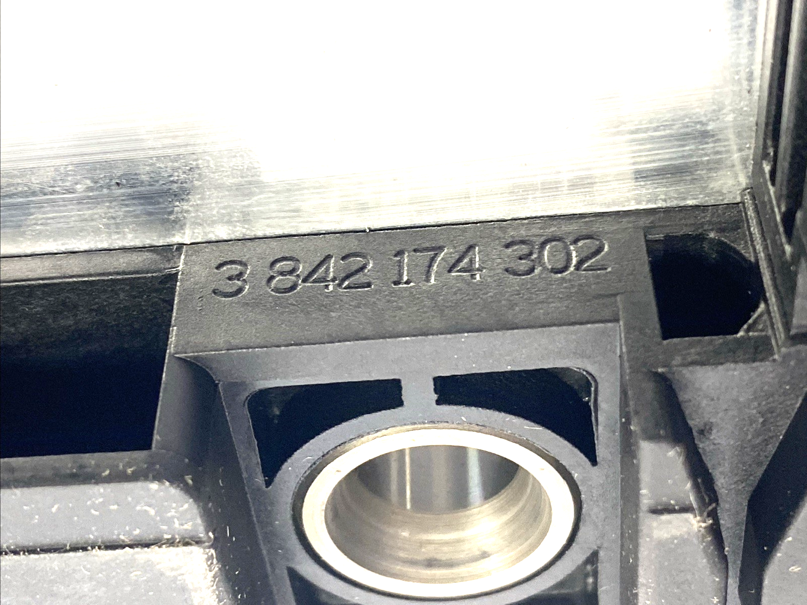 Bosch Rexroth 3842174301 Frame Module WT160 A & 3842174302 WT240 A, Work Pallet - Maverick Industrial Sales