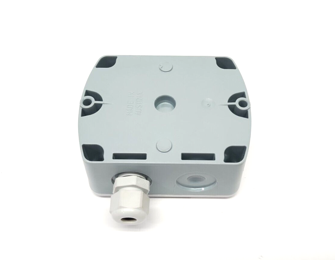 E+E Elektronik EE820 CO2 Sensor Transmitter, 10,000ppm 15-35VDC/24VAC, T19047 - Maverick Industrial Sales