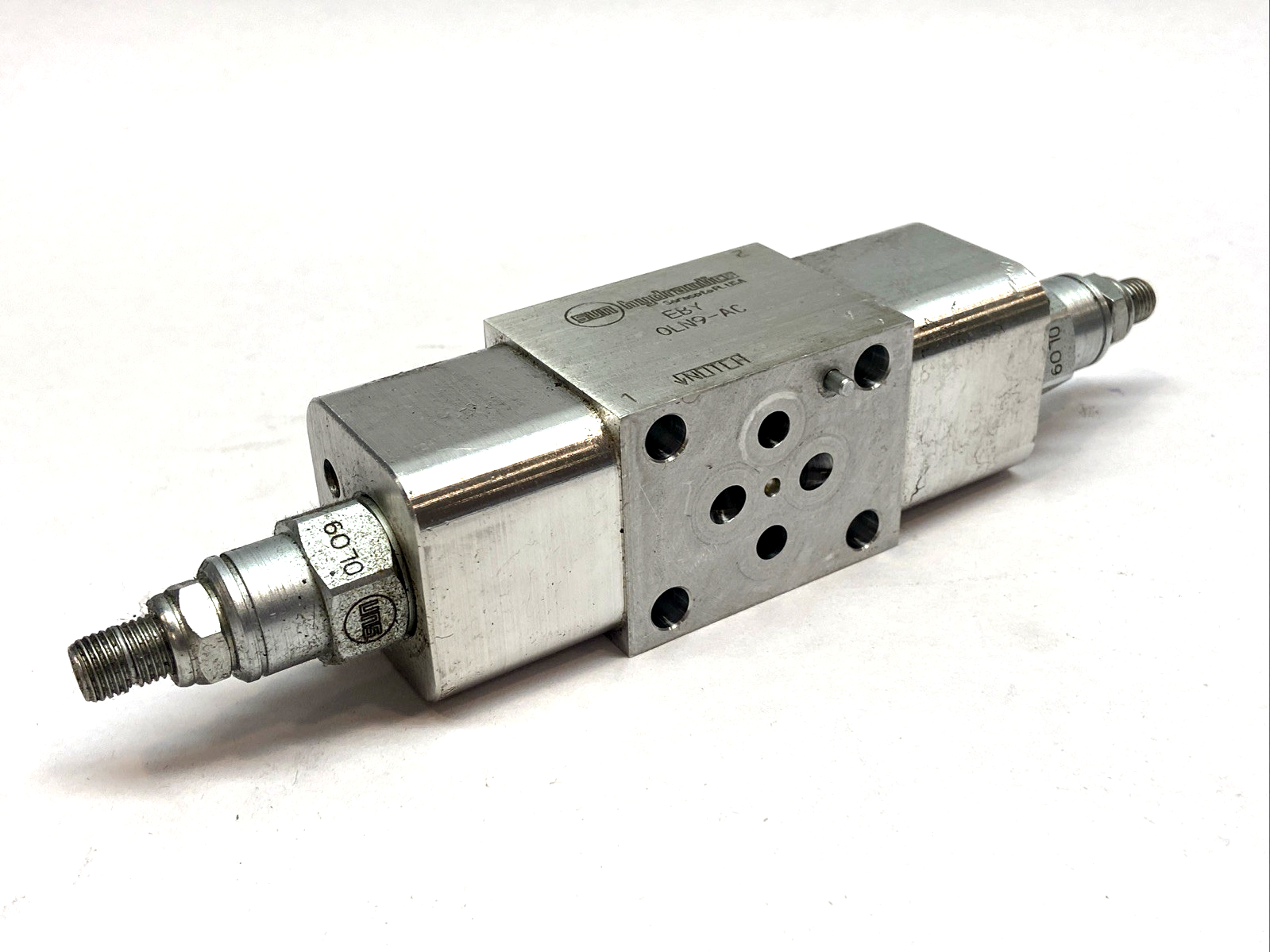 EBY-0LN9-AC | Sun Hydraulics ISO 03 Hydraulic Manifold - Used - Maverick Industrial Sales