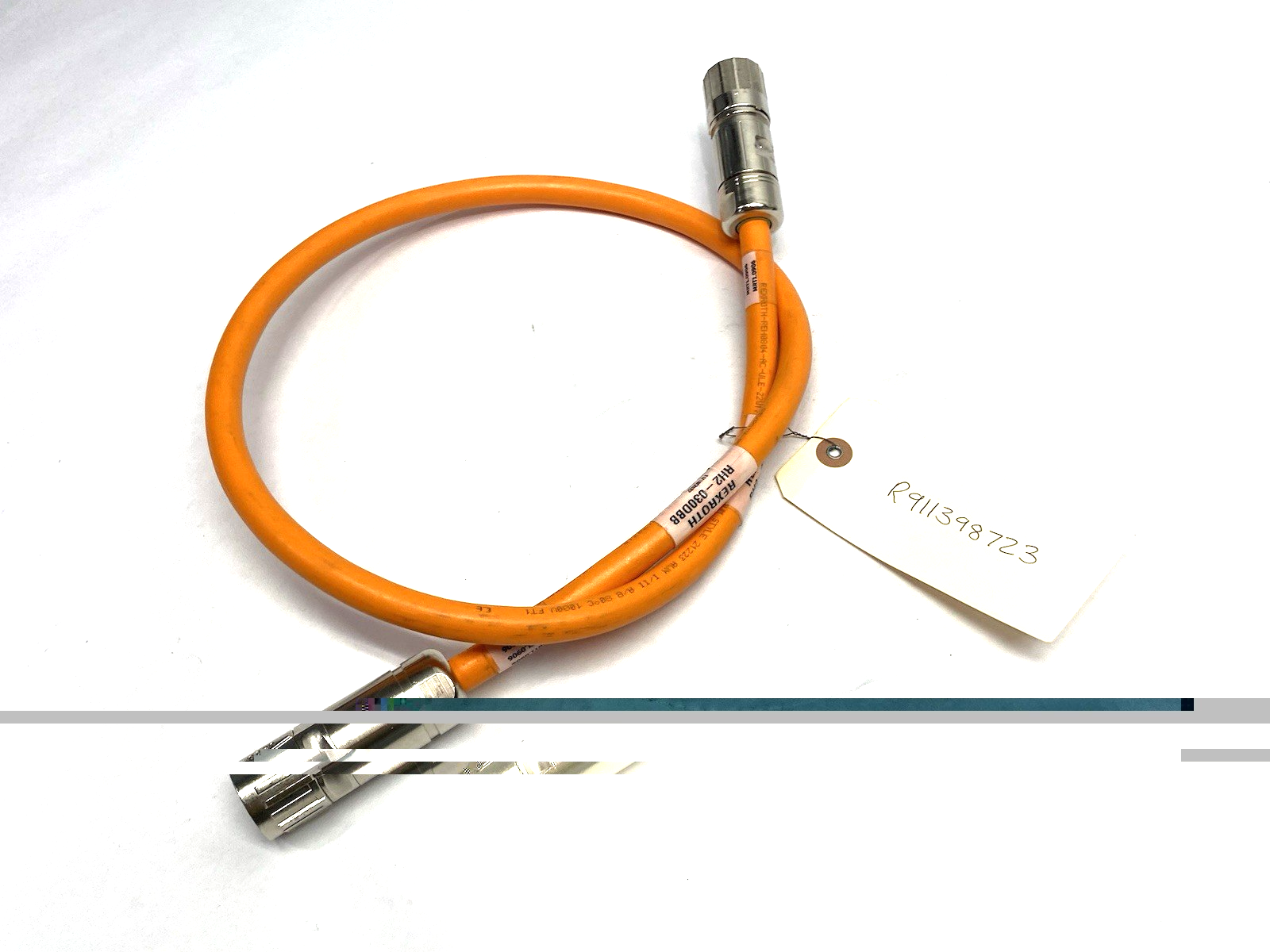 R911398723 | Bosch Rexroth Servo Encoder Hybrid Cable RH2-030DBB-NN-001,0 - Used - Maverick Industrial Sales